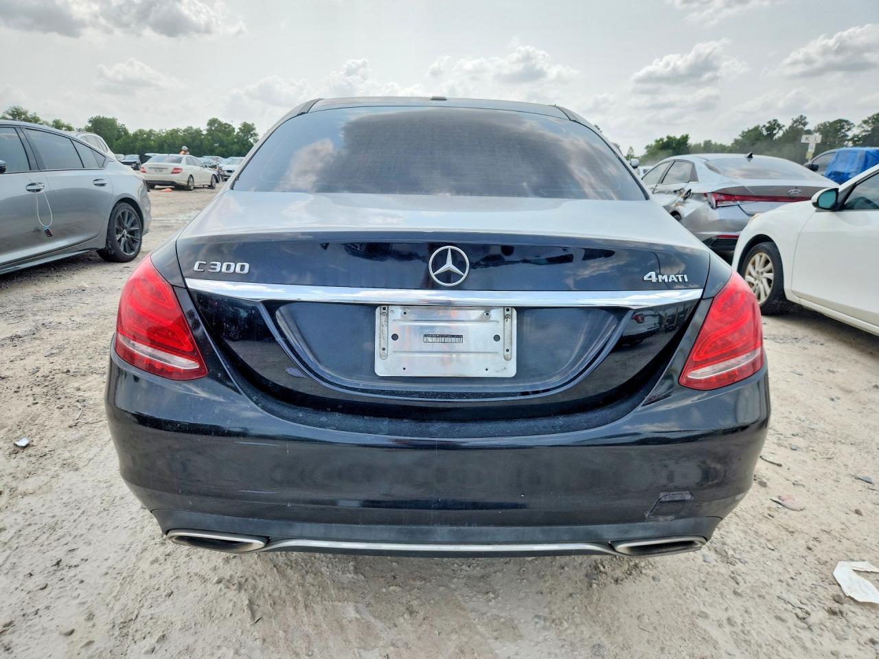 2015 Mercedes-benz C 300 4matic Black vin: 55SWF4KB7FU002710
