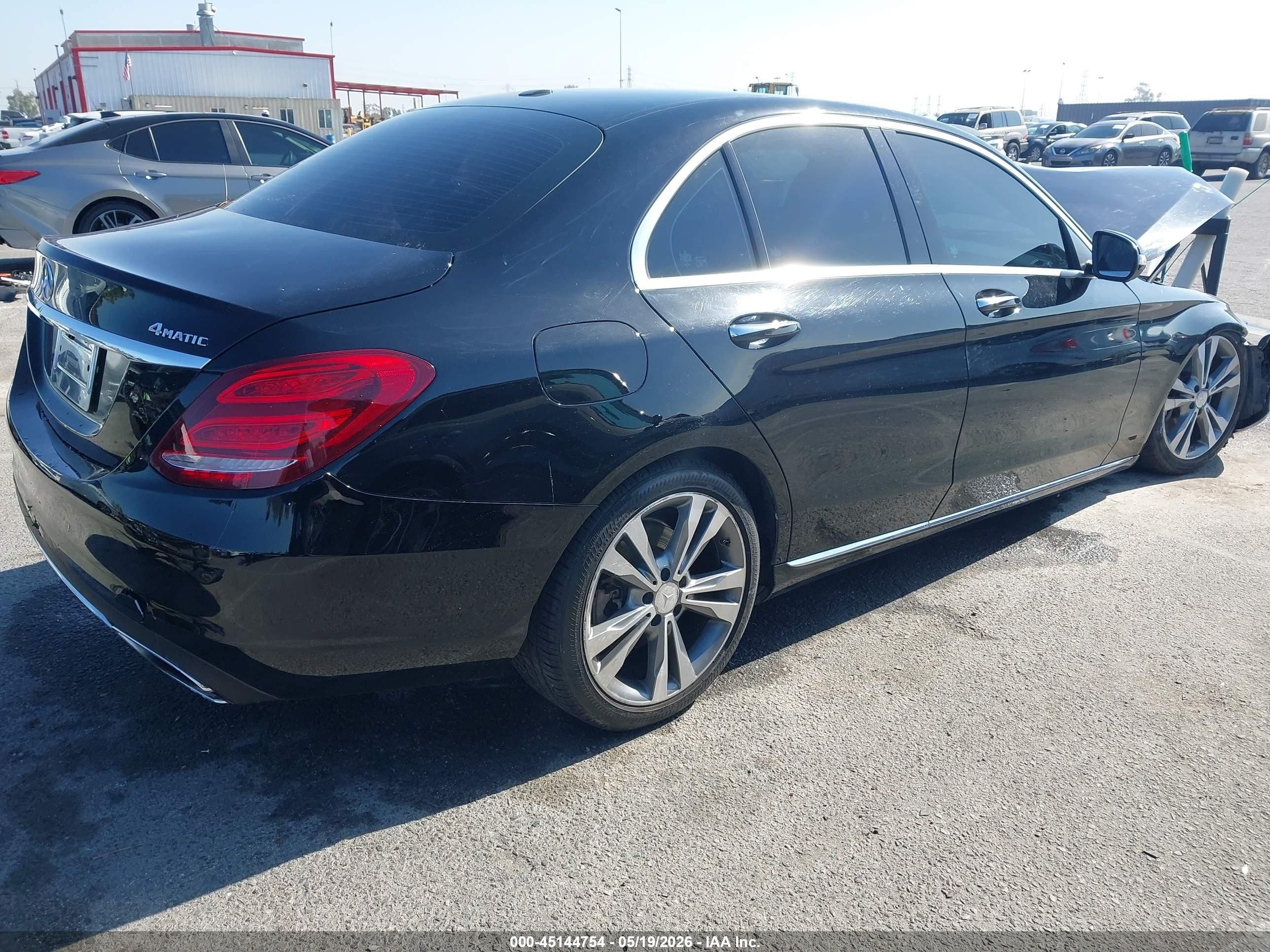 2015 Mercedes-benz C 300 4matic Black vin: 55SWF4KB7FU004408