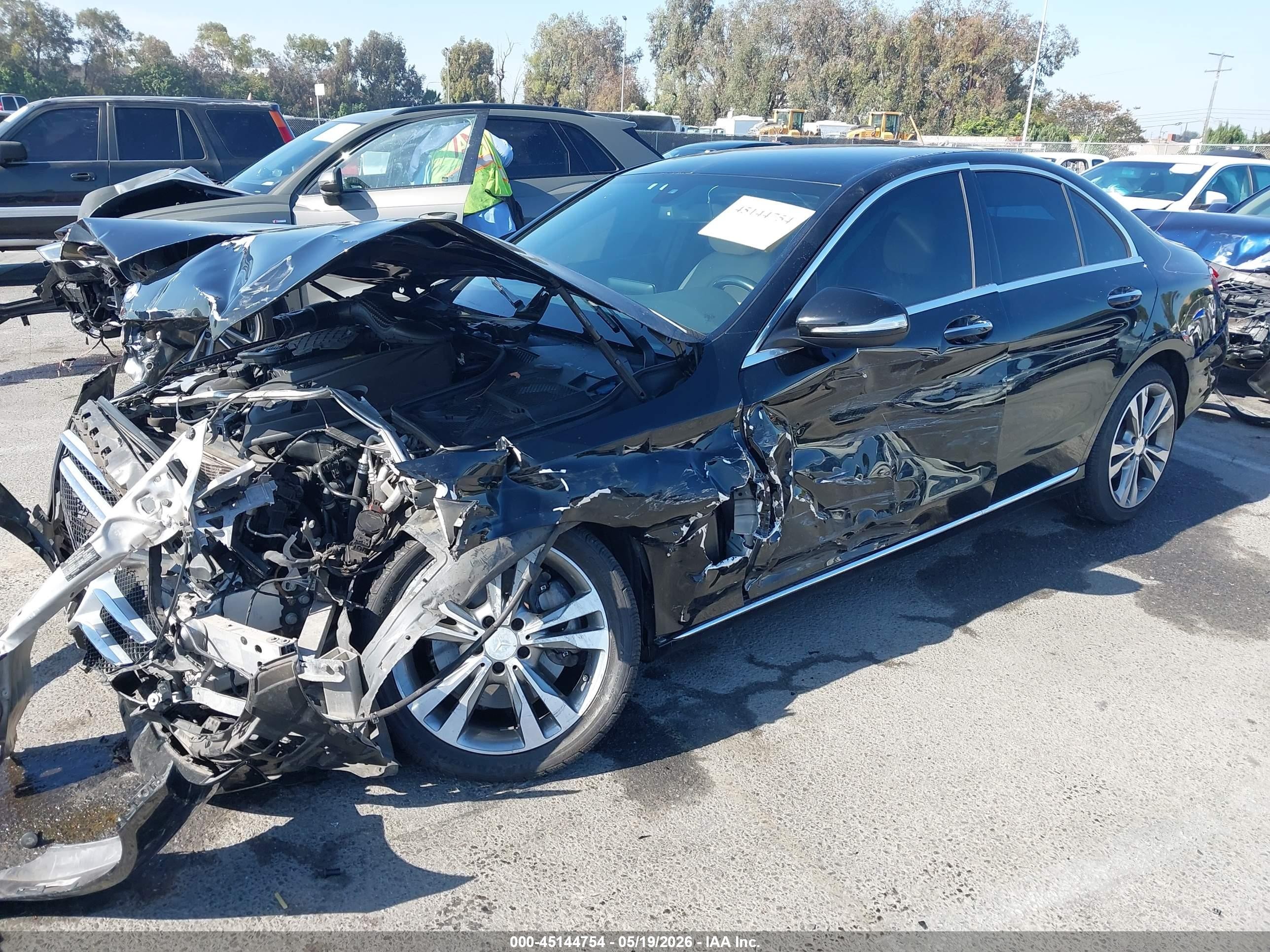 2015 Mercedes-benz C 300 4matic Black vin: 55SWF4KB7FU004408
