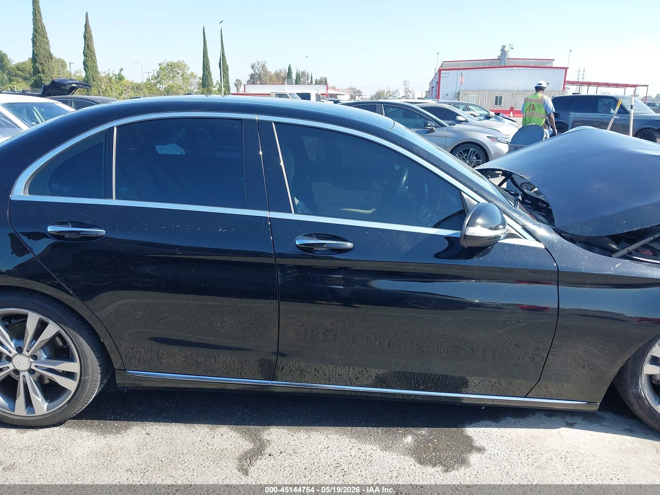 2015 Mercedes-benz C 300 4matic Black vin: 55SWF4KB7FU004408