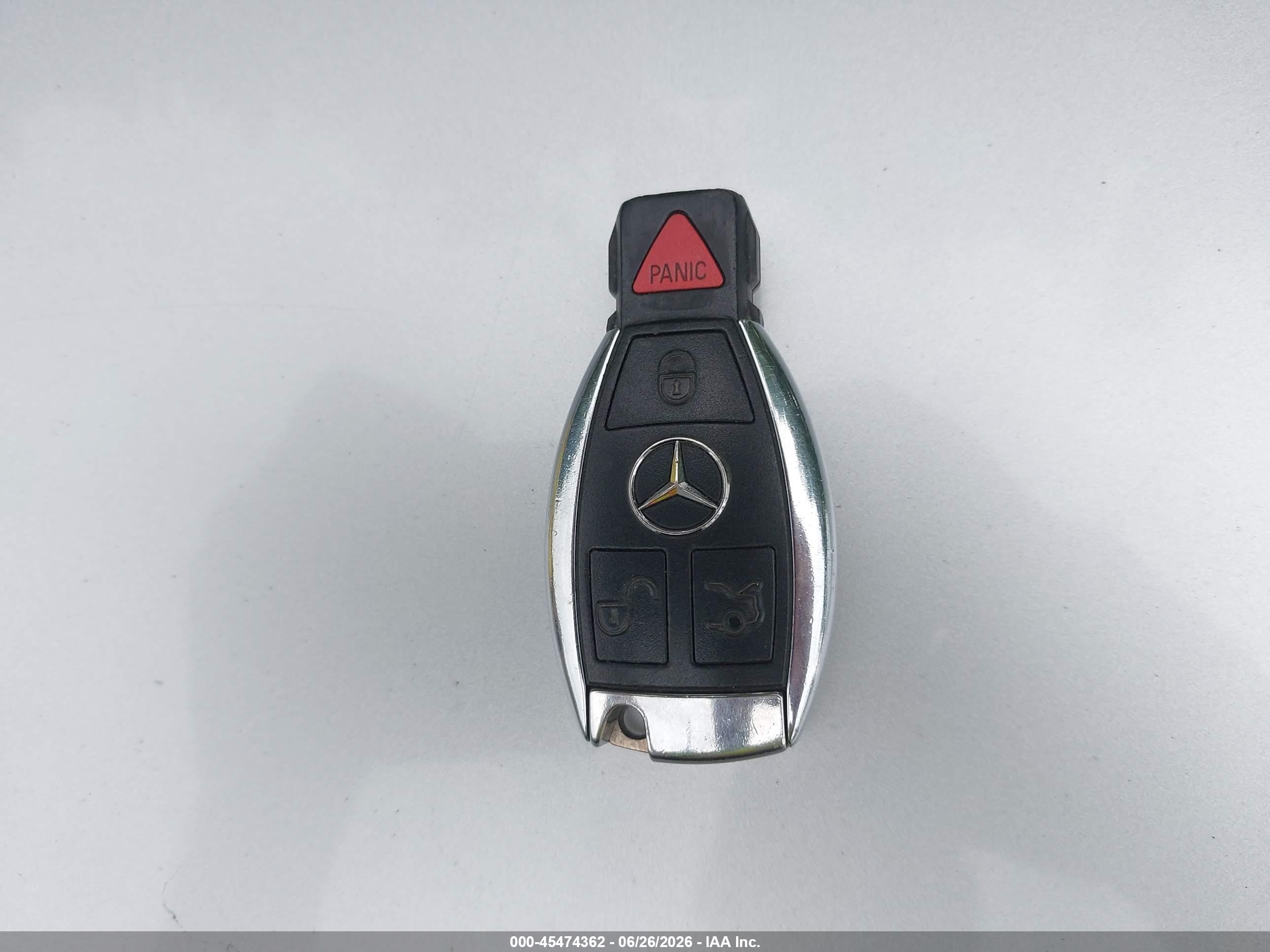 2015 Mercedes-benz C 300 Luxury 4matic Silver vin: 55SWF4KB7FU009057