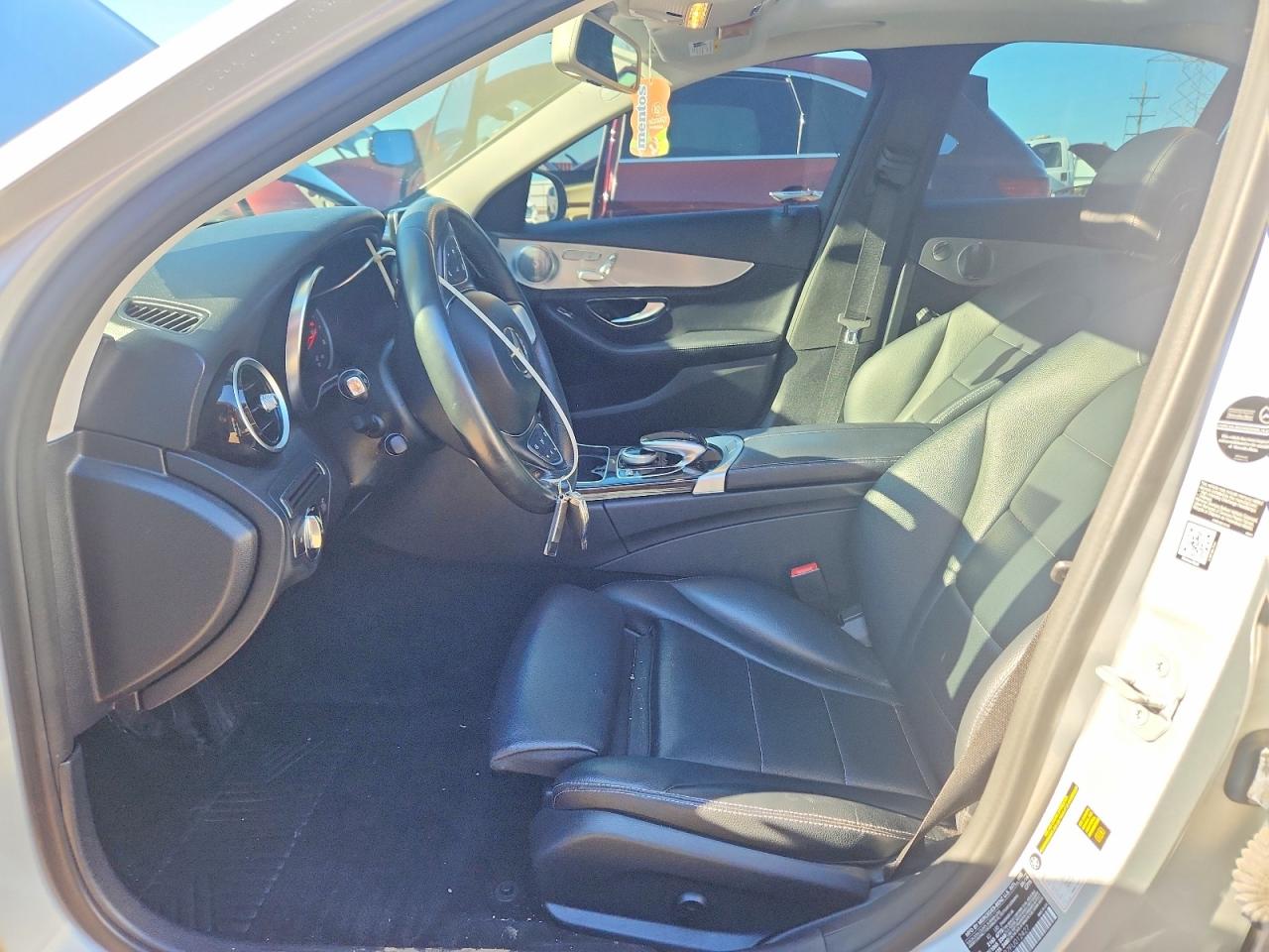 2015 Mercedes-benz C 300 4matic Silver vin: 55SWF4KB7FU012427