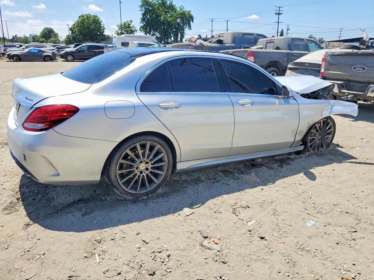 2015 Mercedes-benz C 300 4matic Silver vin: 55SWF4KB7FU012606