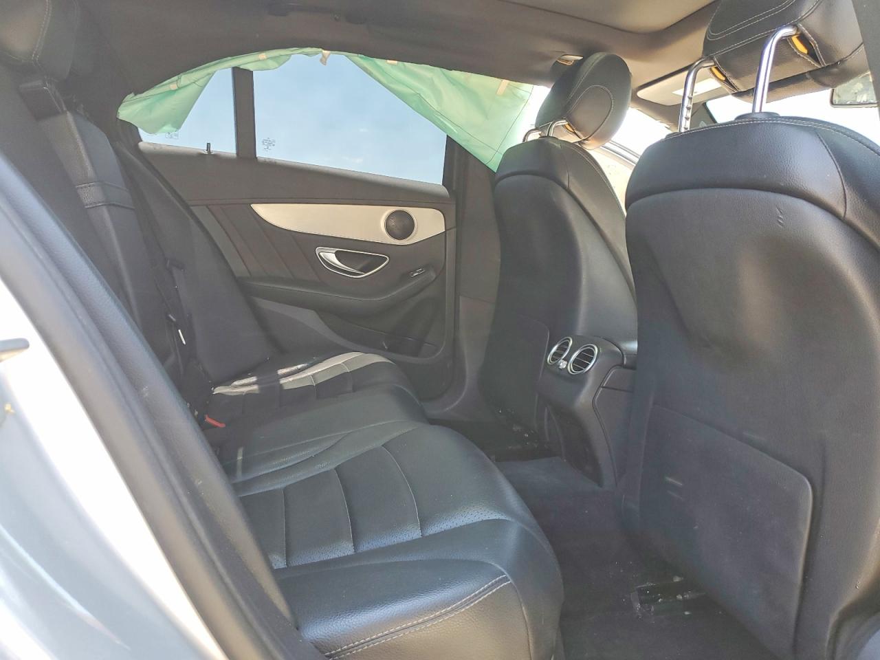 2015 Mercedes-benz C 300 4matic Silver vin: 55SWF4KB7FU012606