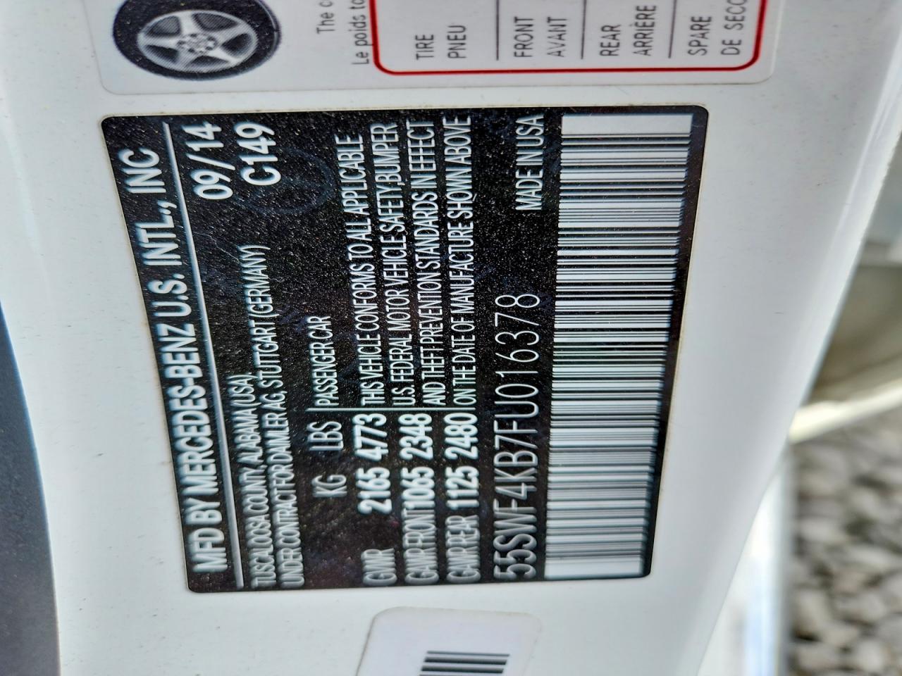 2015 Mercedes-benz C 300 4matic White vin: 55SWF4KB7FU016378