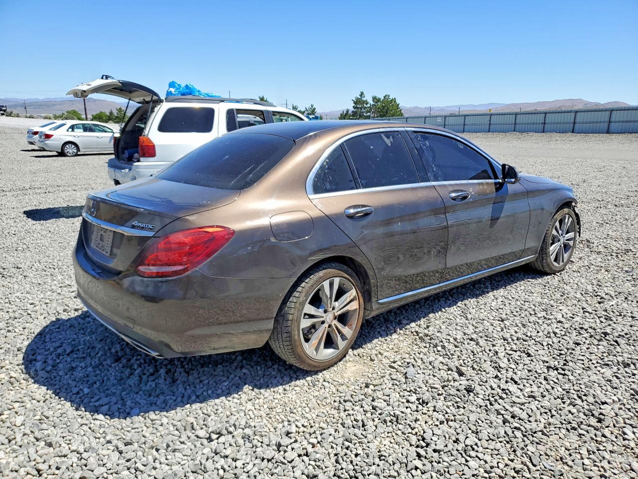 2015 Mercedes-benz C 300 4matic Brown vin: 55SWF4KB7FU025596
