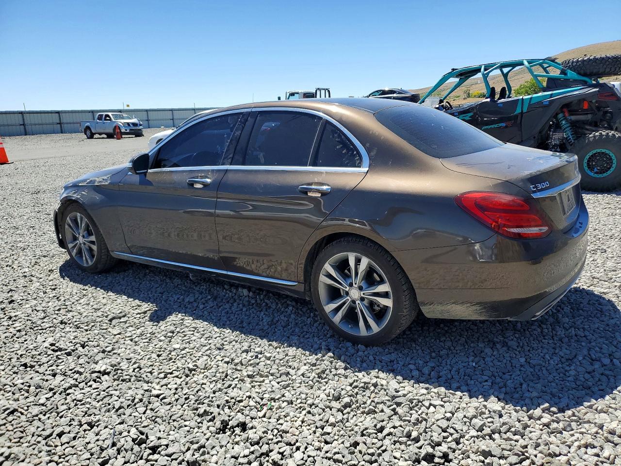 2015 Mercedes-benz C 300 4matic Brown vin: 55SWF4KB7FU025596