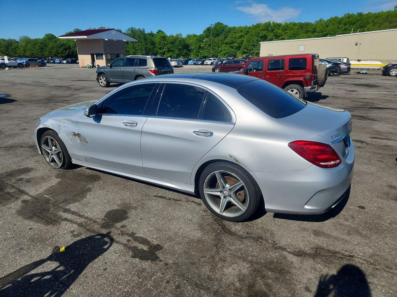 2015 Mercedes-benz C 300 4matic Silver vin: 55SWF4KB7FU028644