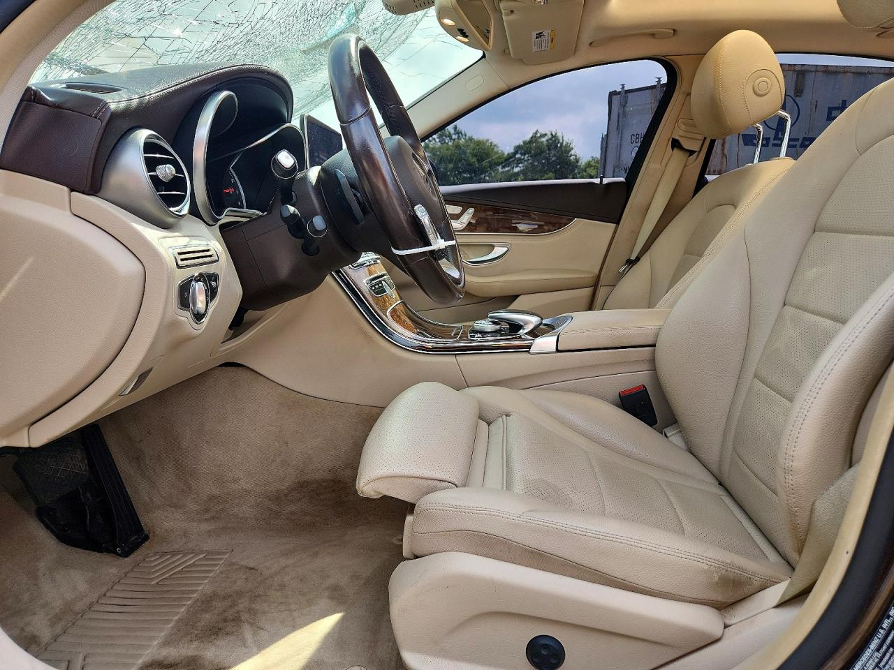 2015 Mercedes-benz C 300 4matic Brown vin: 55SWF4KB7FU035741