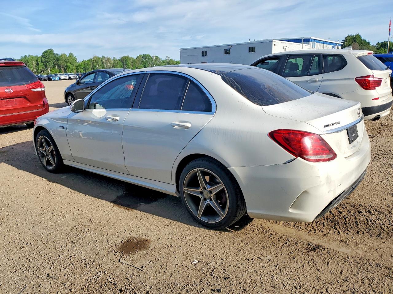 2015 Mercedes-benz C 300 4matic White vin: 55SWF4KB7FU038848