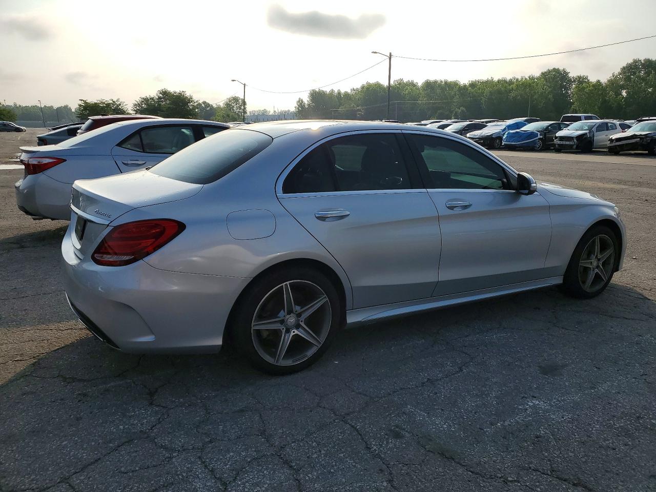 2015 Mercedes-benz C 300 4matic Silver vin: 55SWF4KB7FU041443