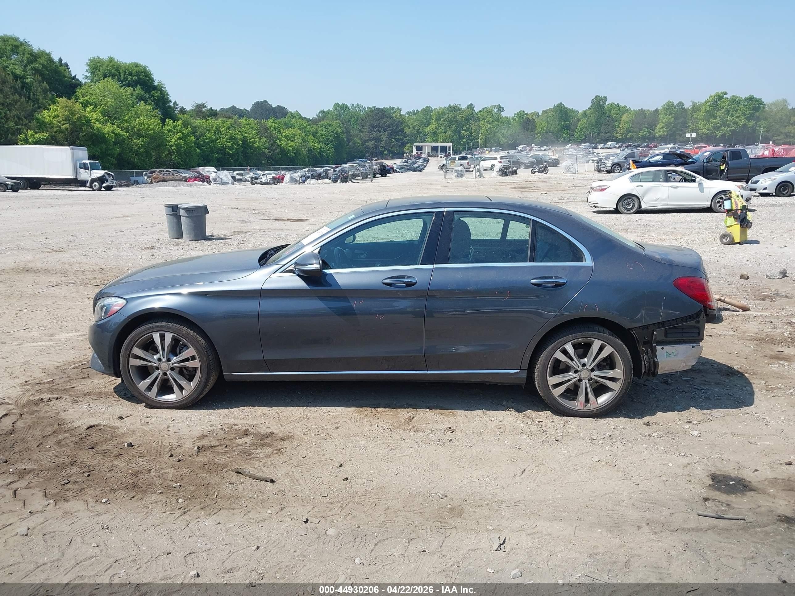 2015 Mercedes-benz C 300 4matic Серый vin: 55SWF4KB7FU066522