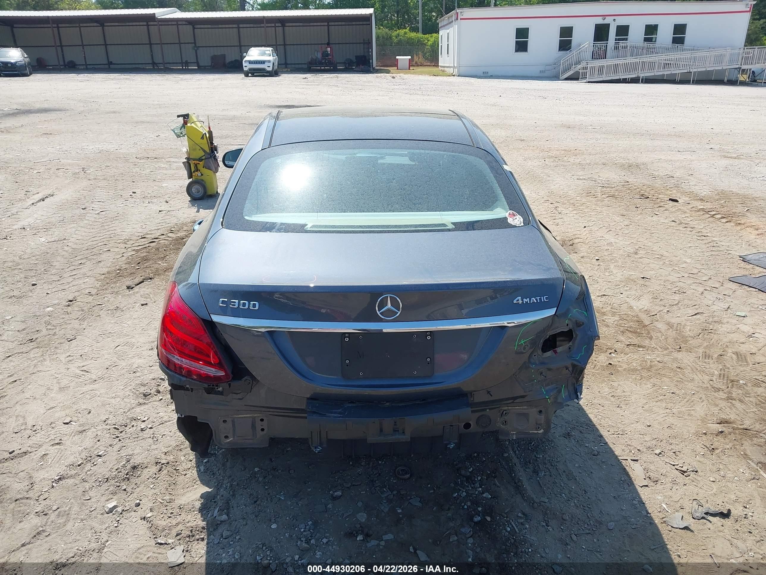 2015 Mercedes-benz C 300 4matic Серый vin: 55SWF4KB7FU066522