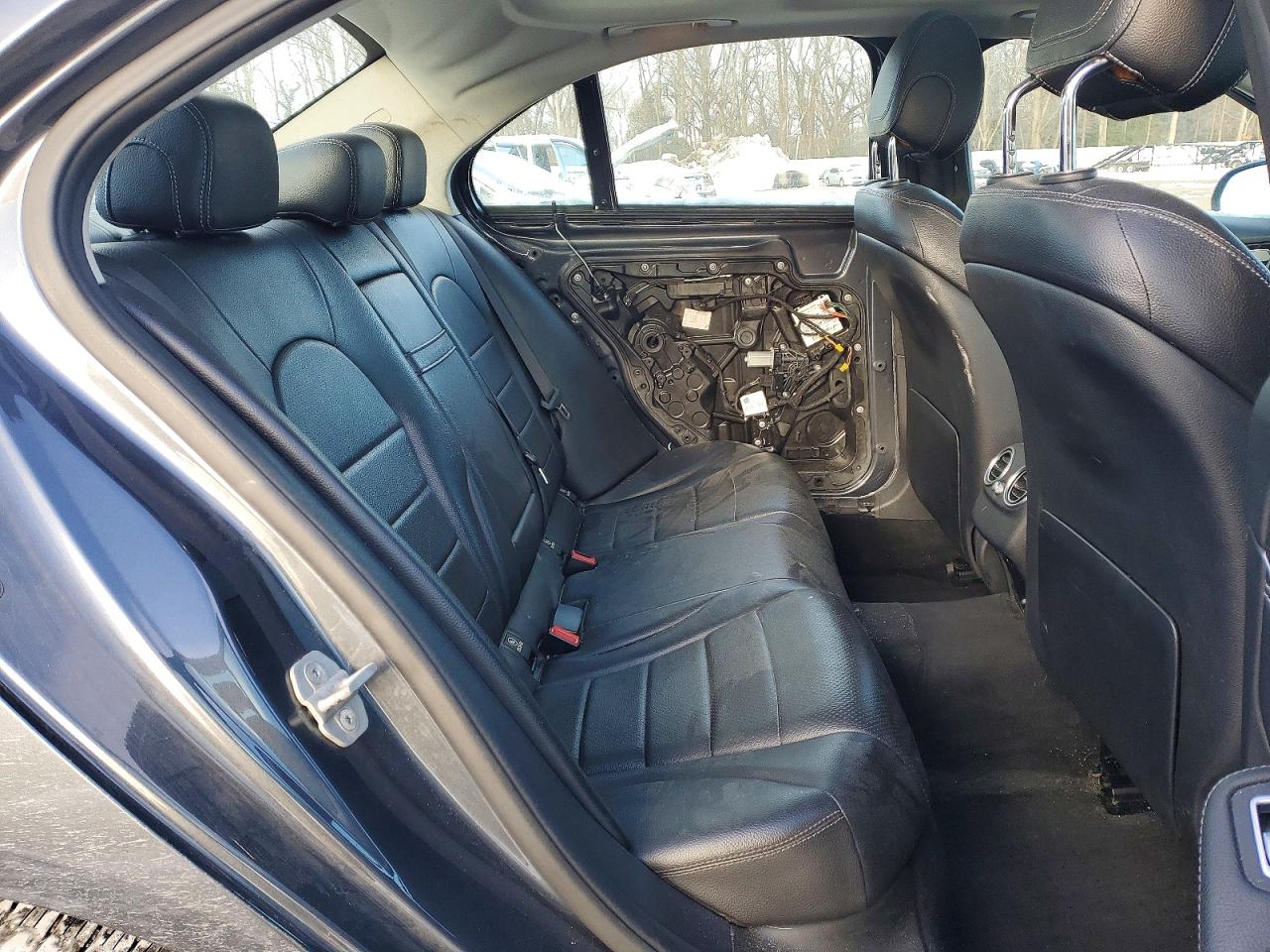 2015 Mercedes Benz C 300 4matic Gray vin: 55SWF4KB7FU068481