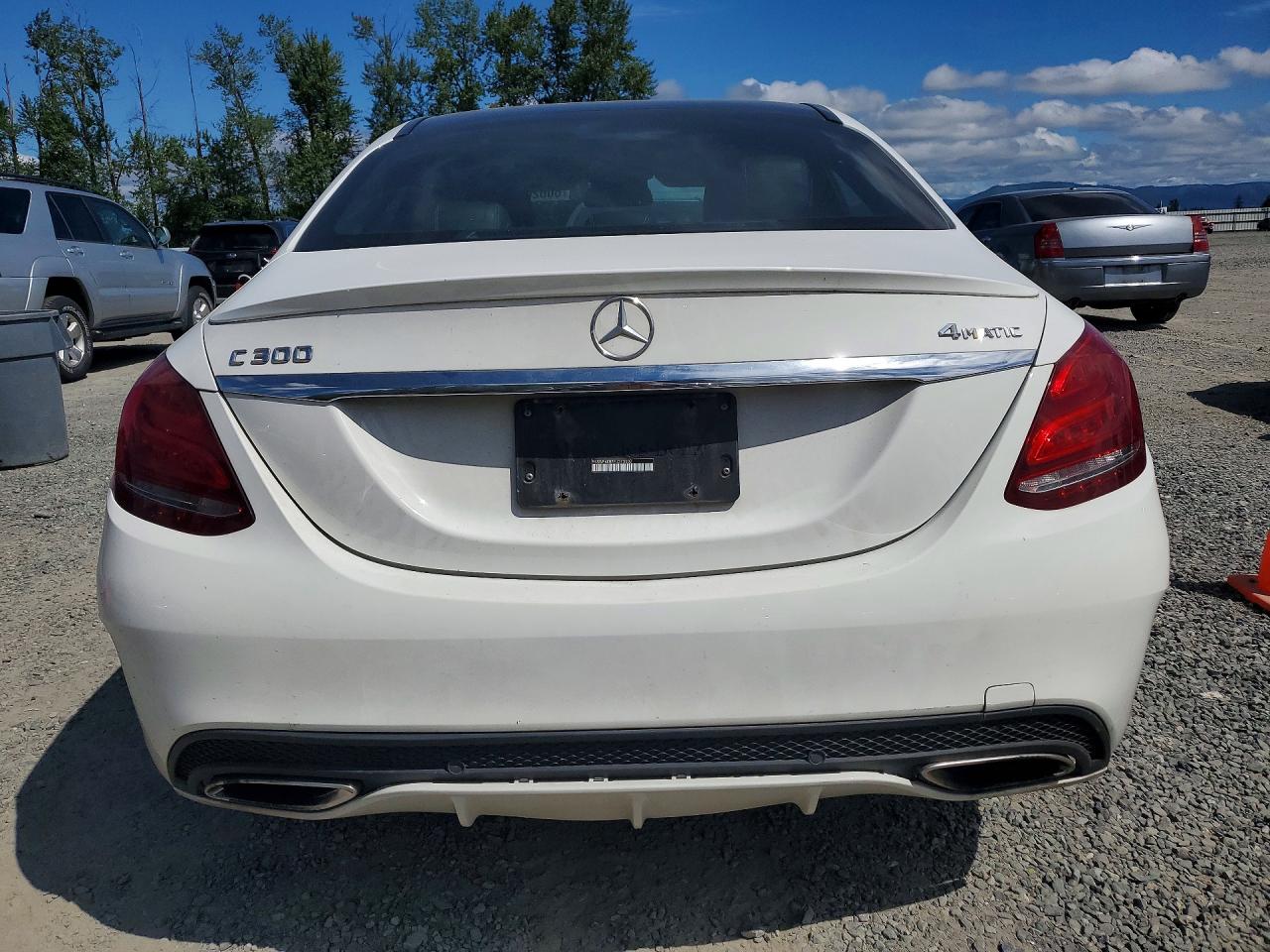 2015 Mercedes-benz C 300 4matic White vin: 55SWF4KB7FU073602