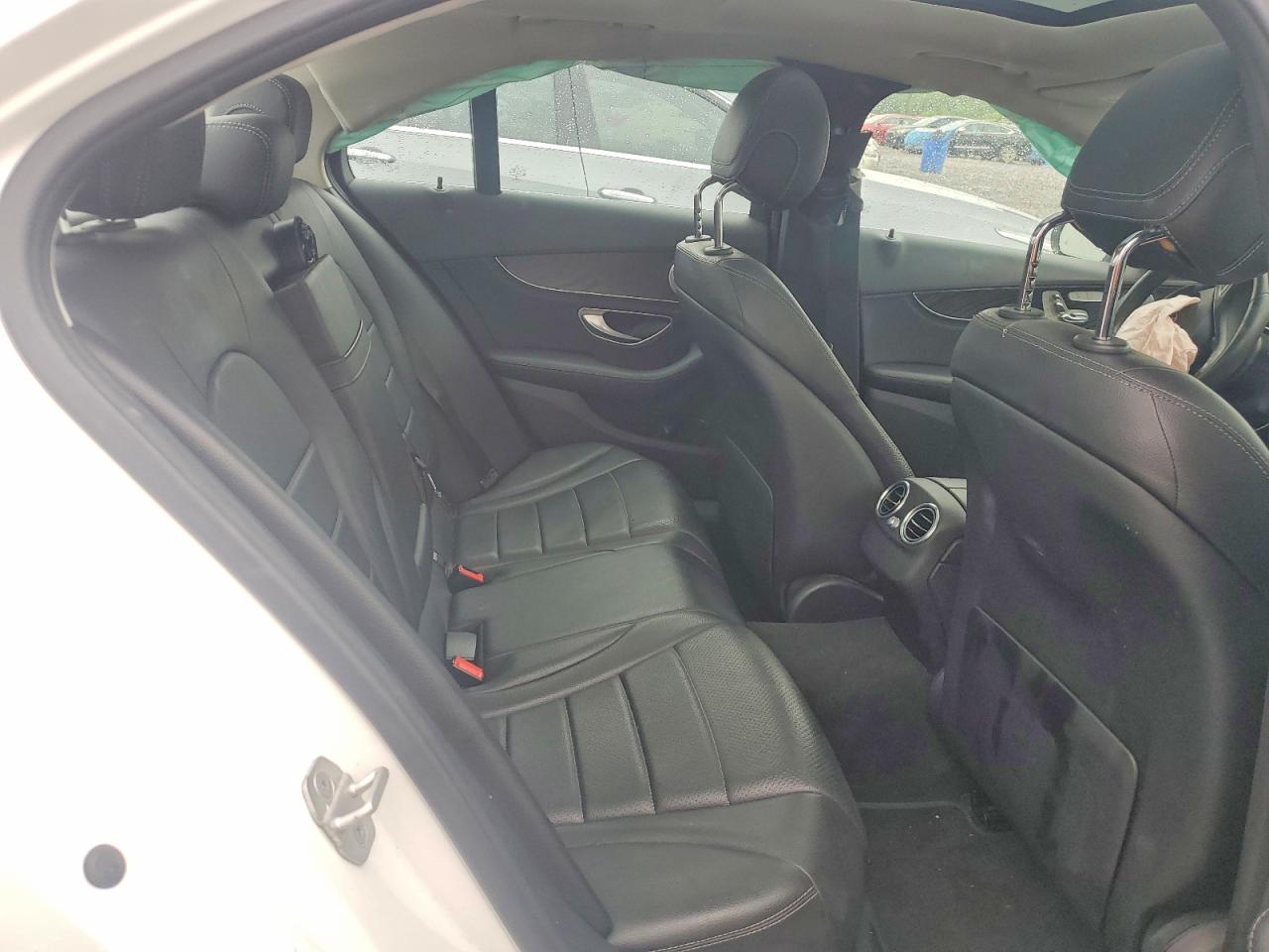 2015 Mercedes-benz C 300 4matic White vin: 55SWF4KB7FU082266