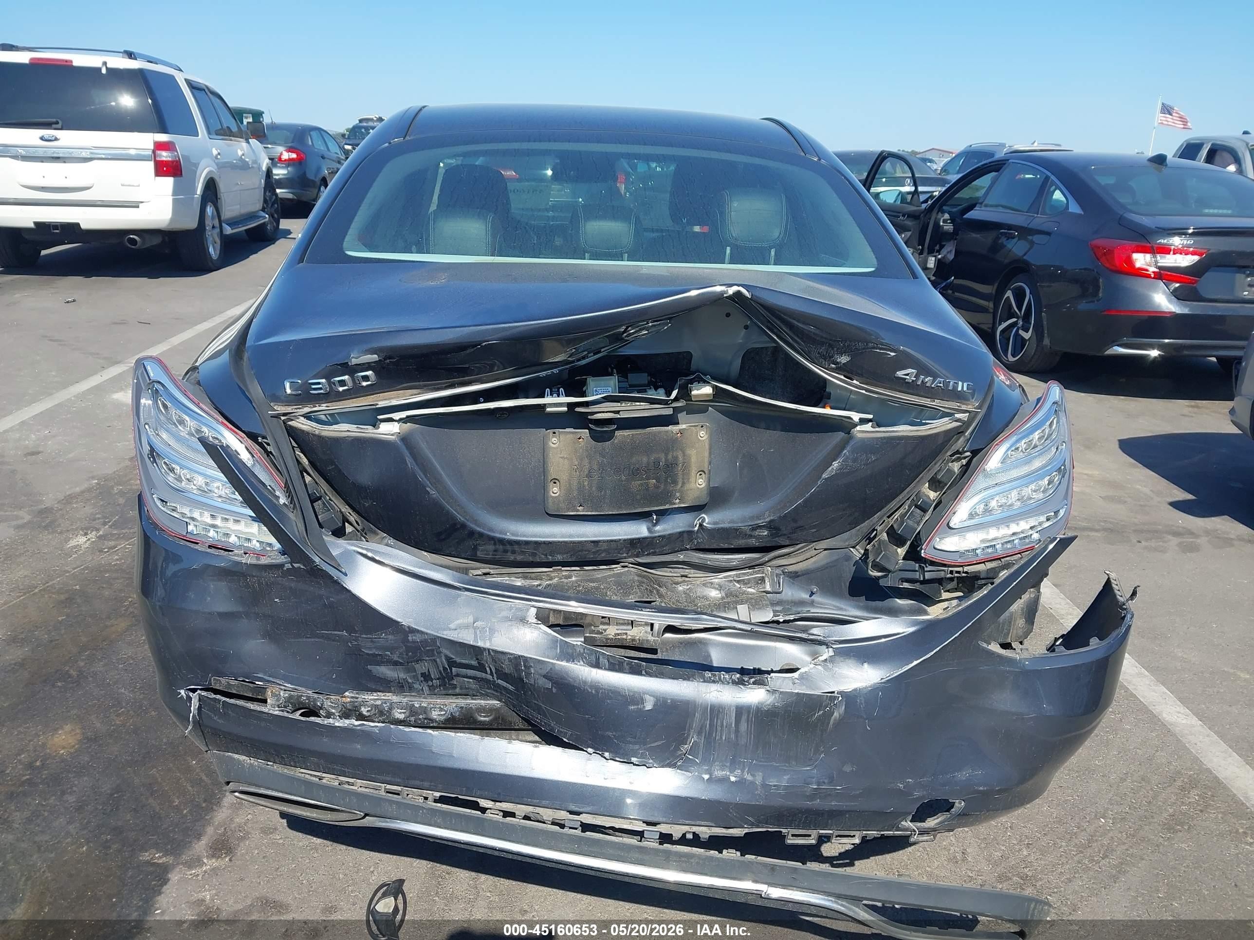 2015 Mercedes-benz C 300 4matic Navy vin: 55SWF4KB7FU084986