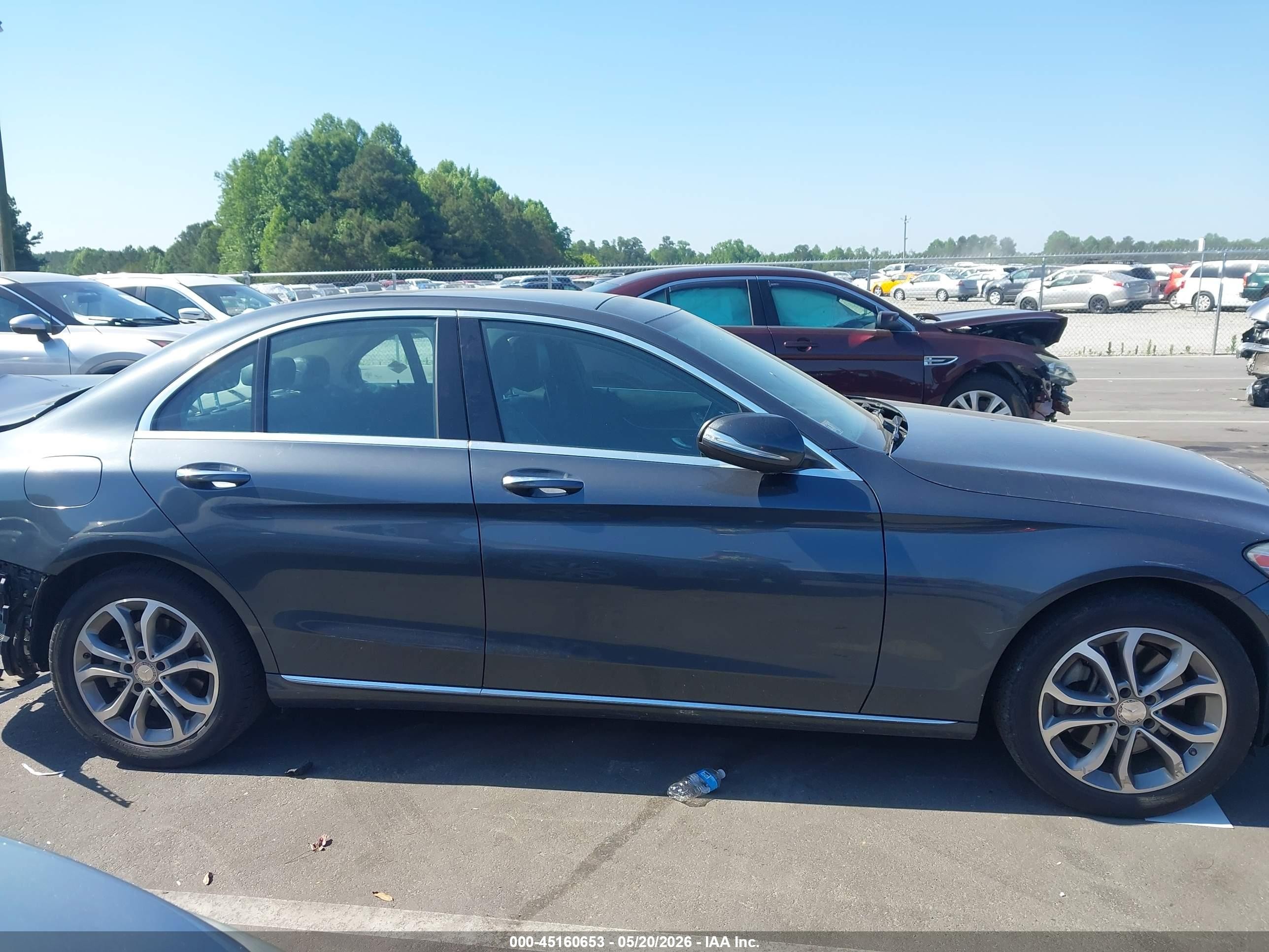 2015 Mercedes-benz C 300 4matic Navy vin: 55SWF4KB7FU084986
