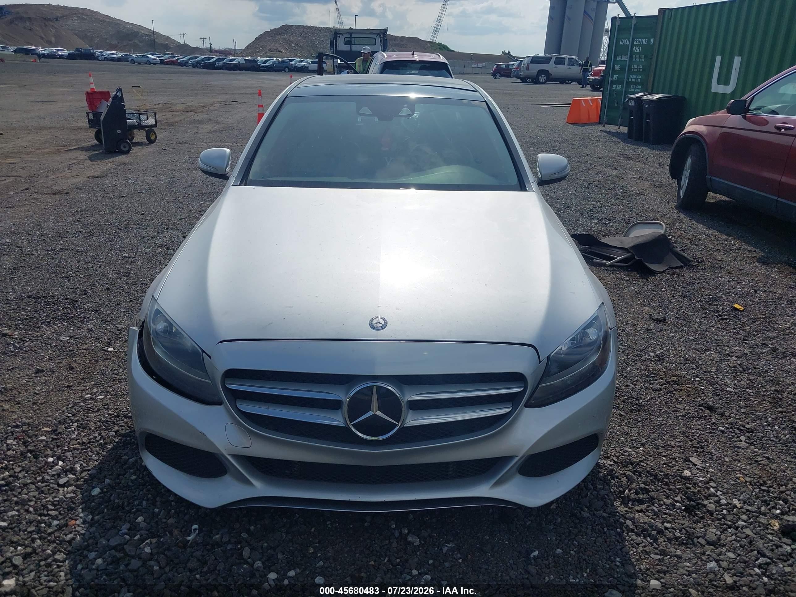 2015 Mercedes-benz C 300 4matic Silver vin: 55SWF4KB7FU087158