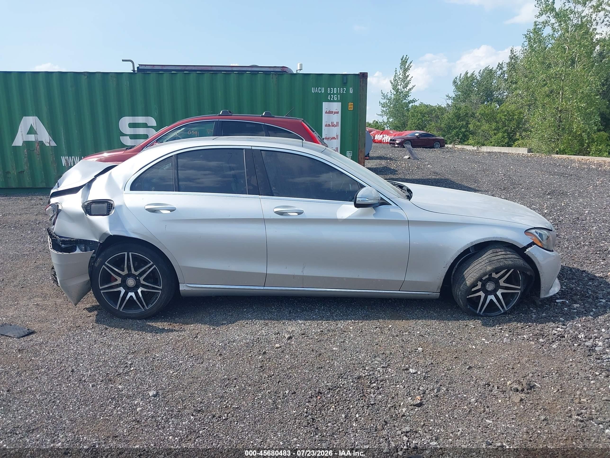 2015 Mercedes-benz C 300 4matic Silver vin: 55SWF4KB7FU087158