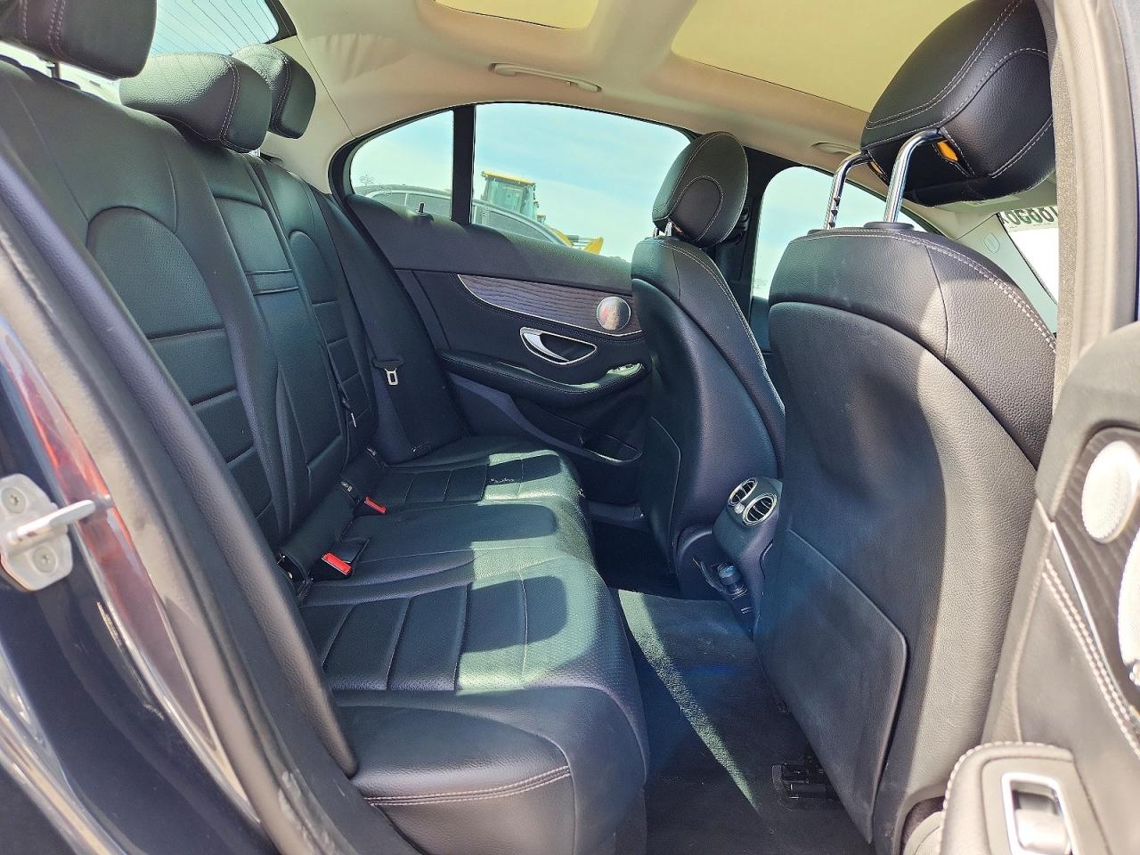 2015 Mercedes-benz C 300 4matic Charcoal vin: 55SWF4KB7FU090562