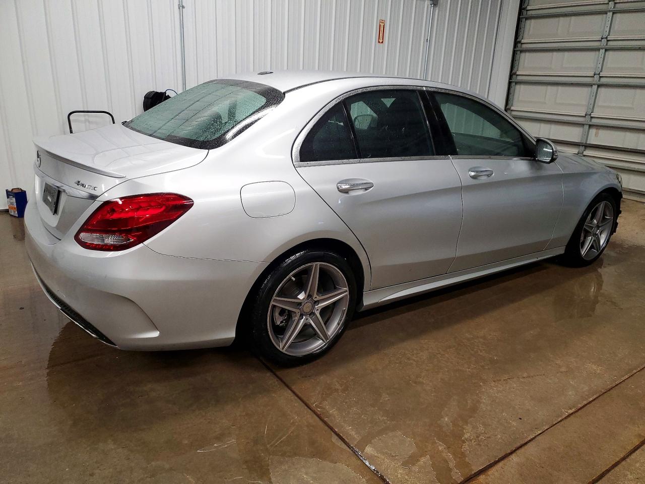 2016 Mercedes-benz C 300 4matic Silver vin: 55SWF4KB7GU140572