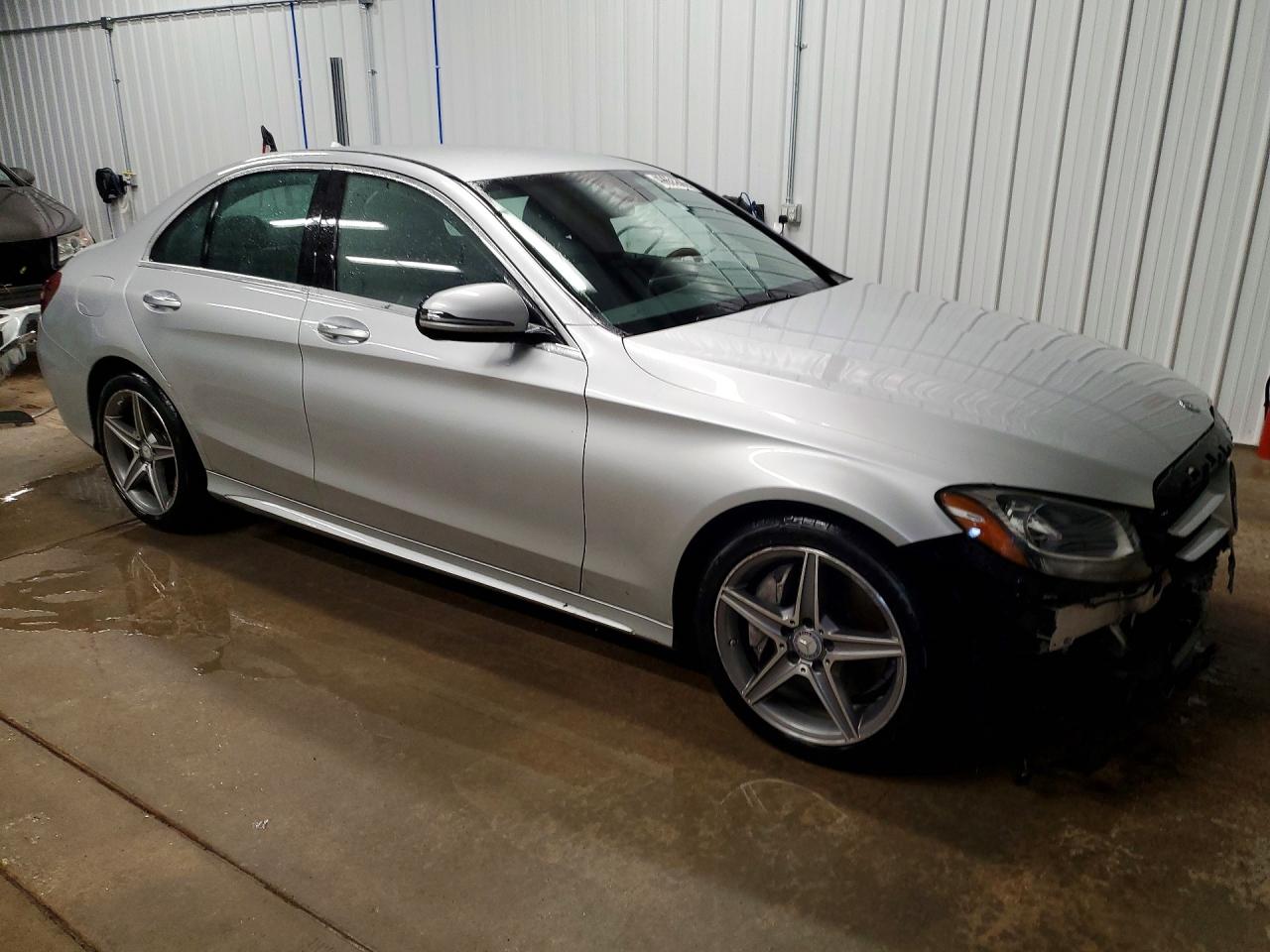 2016 Mercedes-benz C 300 4matic Silver vin: 55SWF4KB7GU140572