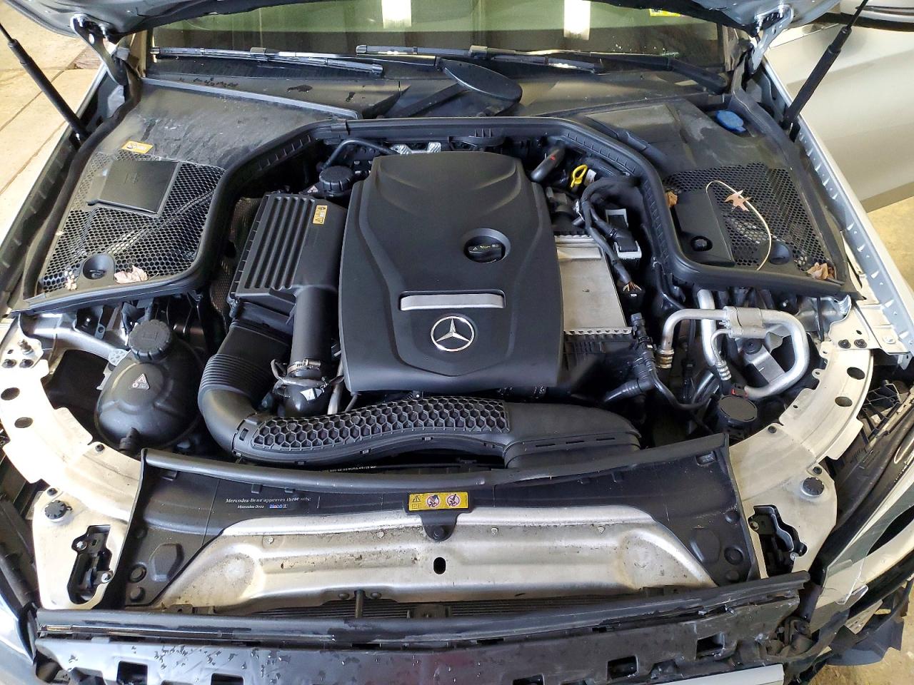 2016 Mercedes-benz C 300 4matic Silver vin: 55SWF4KB7GU140572