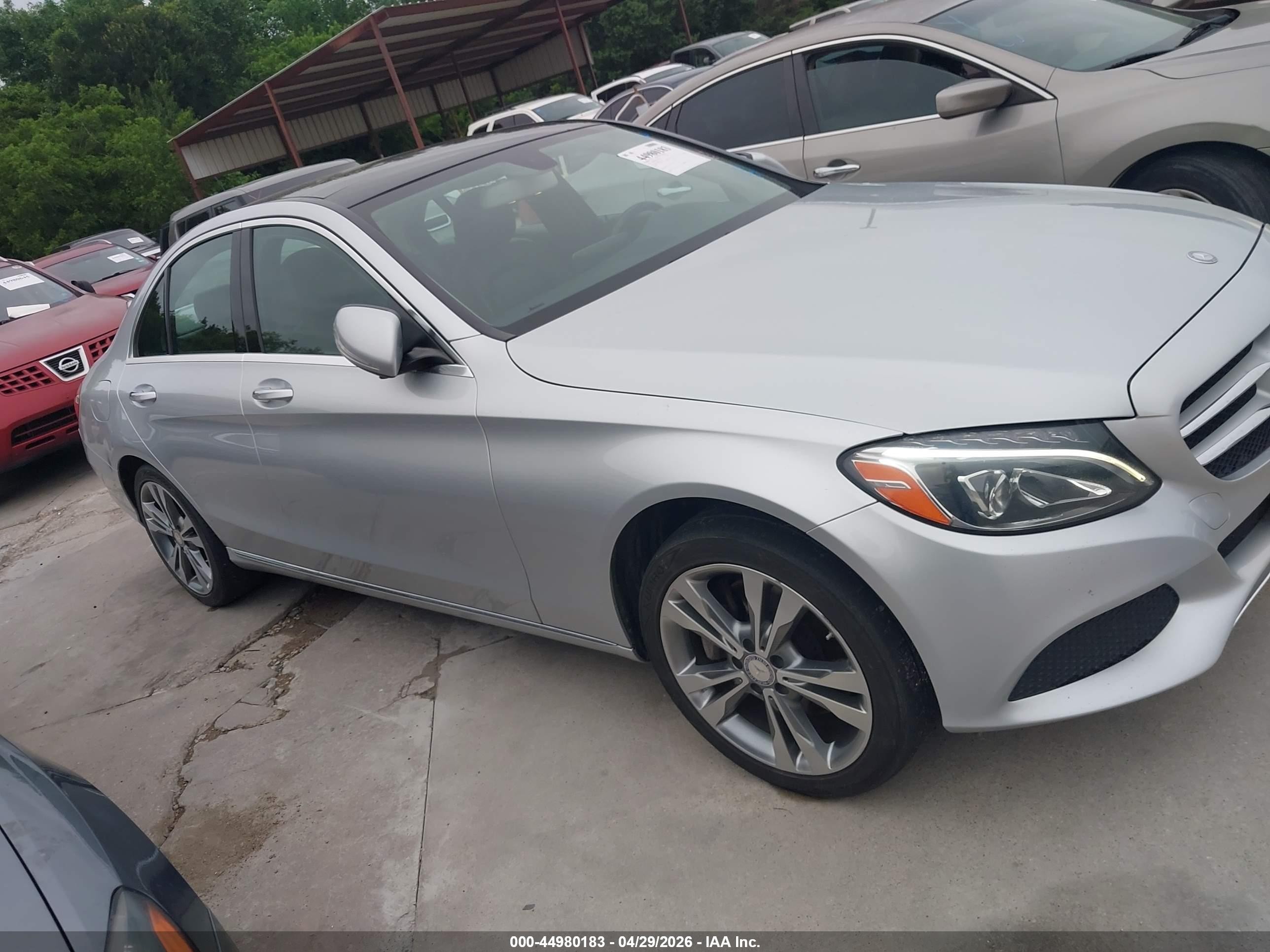 2015 Mercedes-benz C 300 4matic Silver vin: 55SWF4KB8FU000870