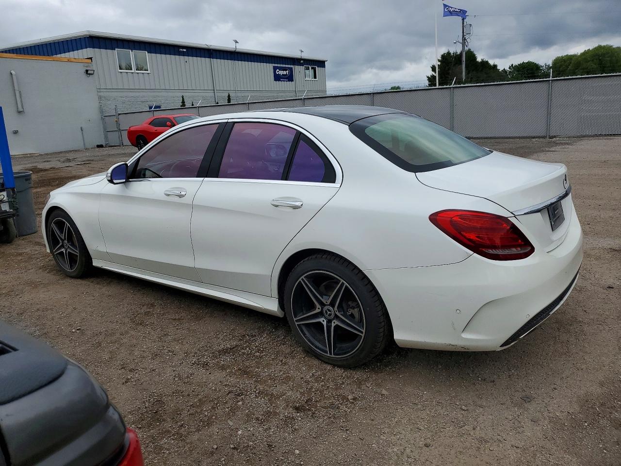 2015 Mercedes-benz C 300 4matic White vin: 55SWF4KB8FU005843