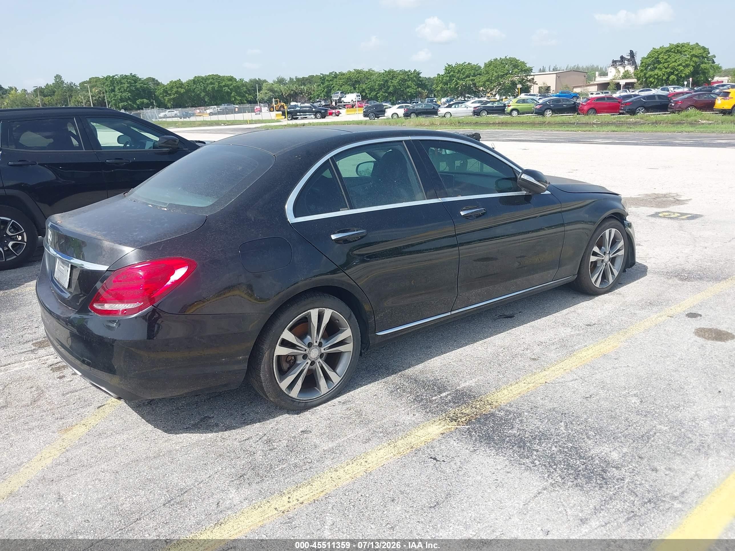2015 Mercedes-benz C 300 4matic Black vin: 55SWF4KB8FU007253