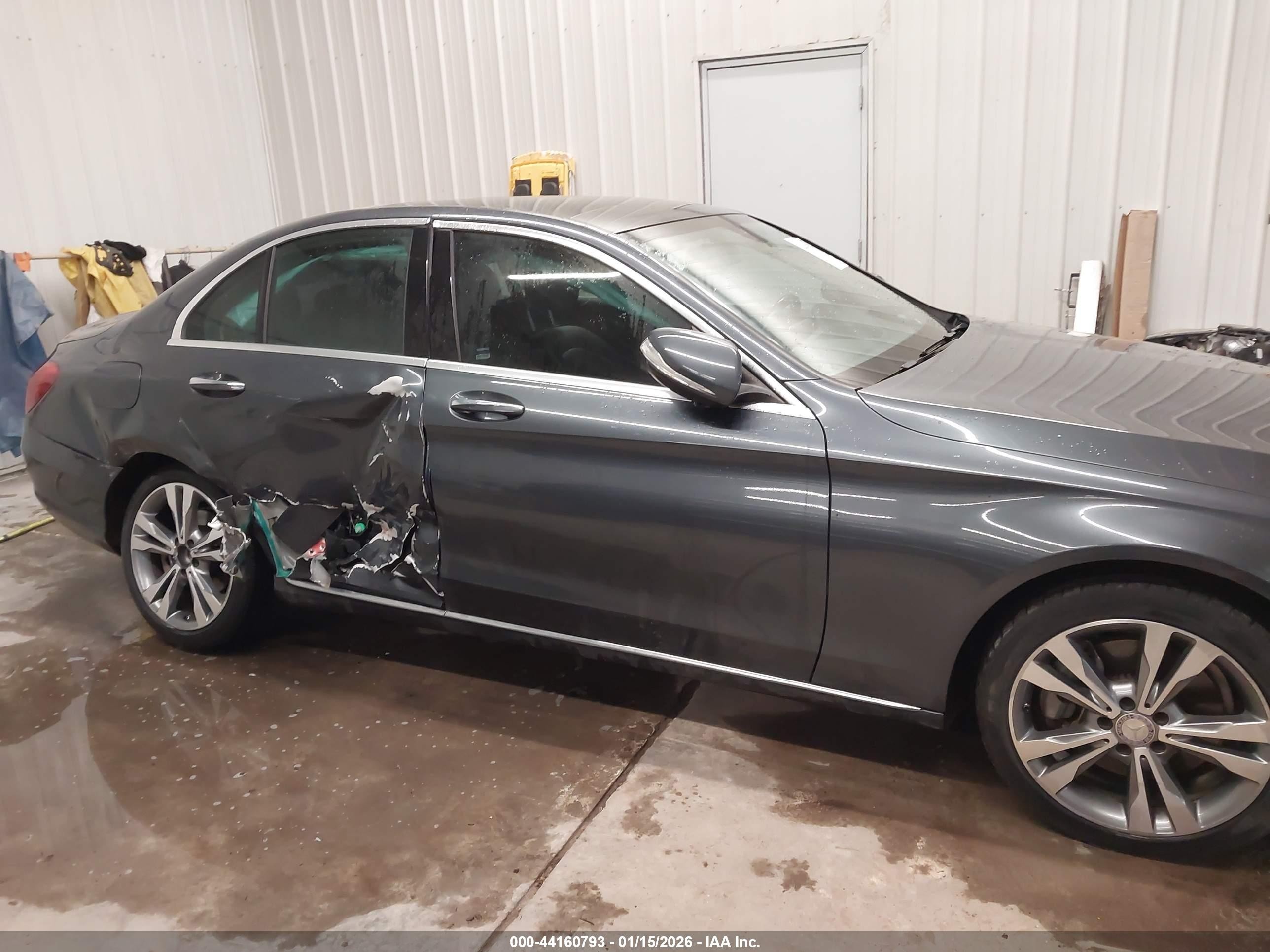 2015 Mercedes-benz C 300 4matic Gray vin: 55SWF4KB8FU009052
