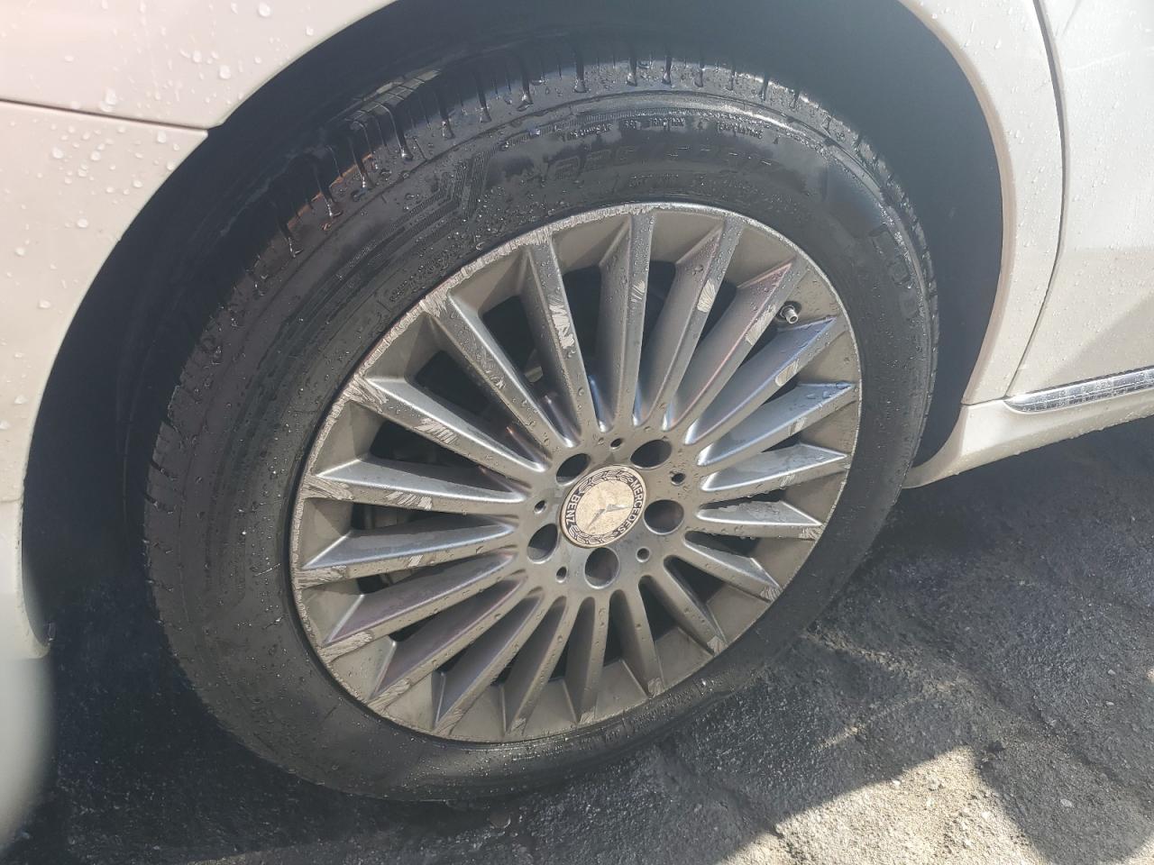 2015 Mercedes-benz C 300 4matic Белый vin: 55SWF4KB8FU011058 Damage: Right Rear Wheel, Curb Rash, > 12 Inches