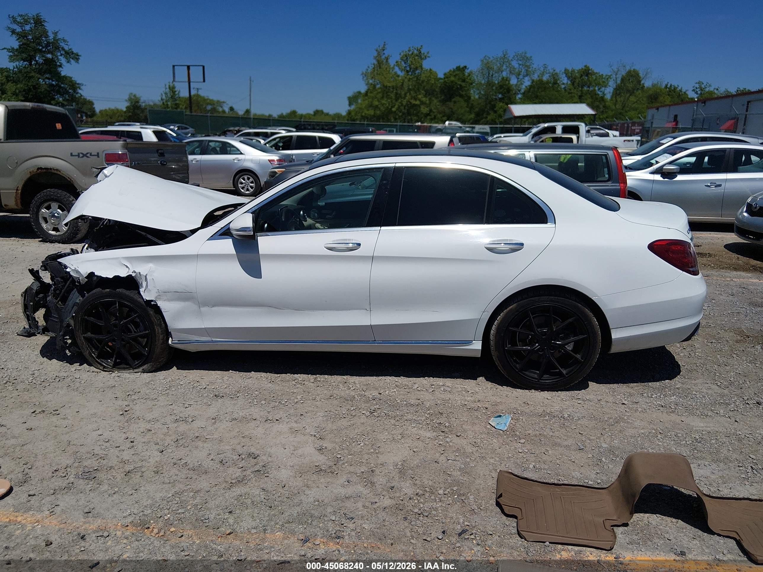 2015 Mercedes-benz C 300 Luxury 4matic White vin: 55SWF4KB8FU016826