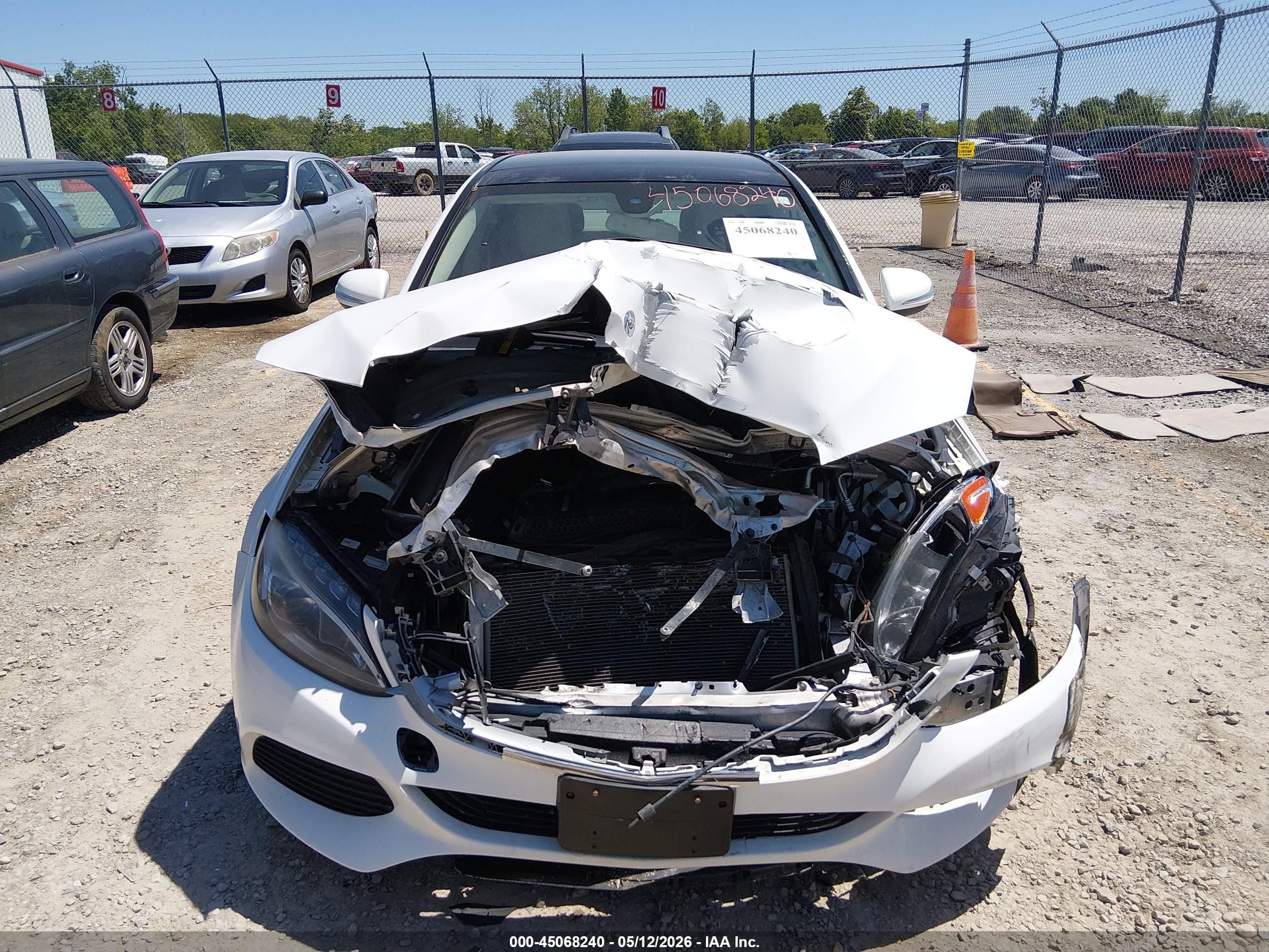 2015 Mercedes-benz C 300 Luxury 4matic White vin: 55SWF4KB8FU016826