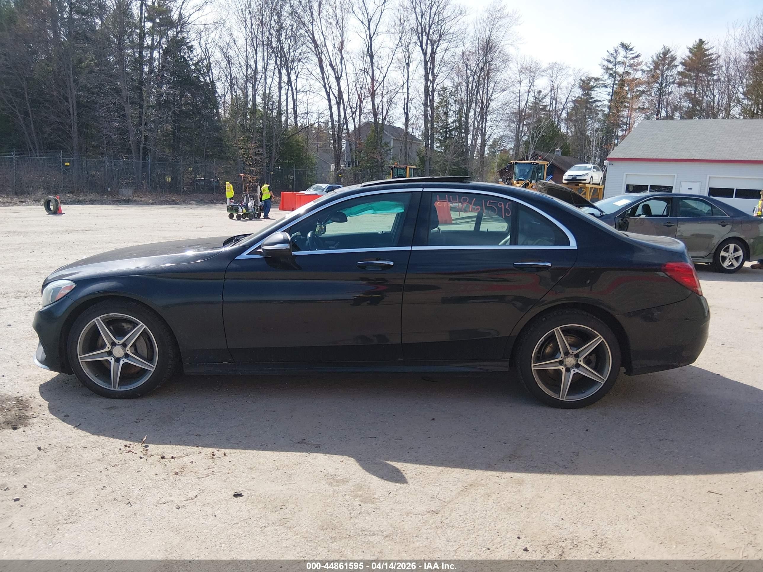2015 Mercedes-benz C 300 Sport 4matic Black vin: 55SWF4KB8FU020794
