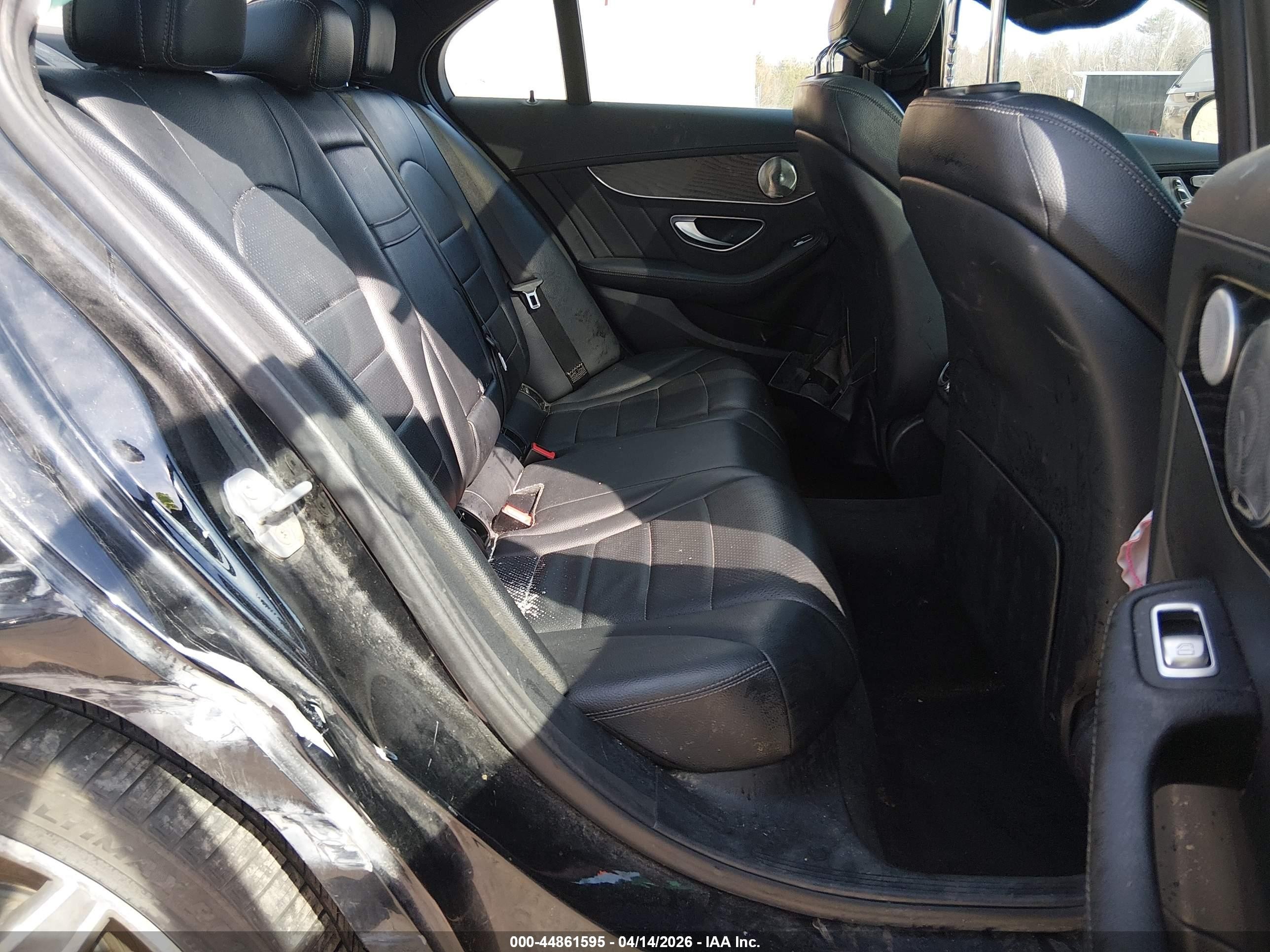 2015 Mercedes-benz C 300 Sport 4matic Black vin: 55SWF4KB8FU020794