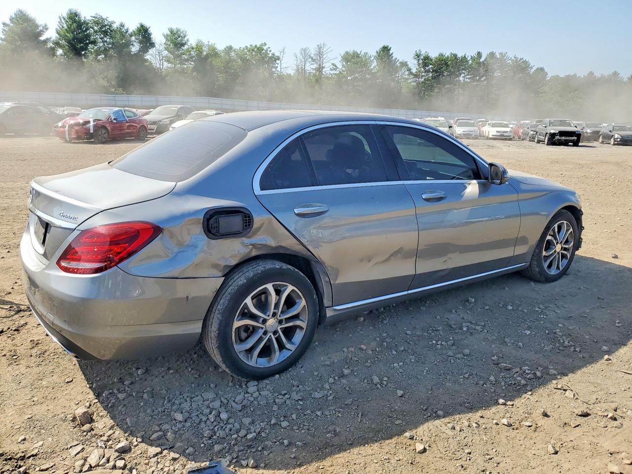 2015 Mercedes-benz C 300 4matic Silver vin: 55SWF4KB8FU022299