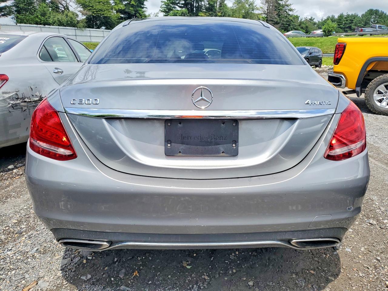 2015 Mercedes-benz C 300 4matic Silver vin: 55SWF4KB8FU022299