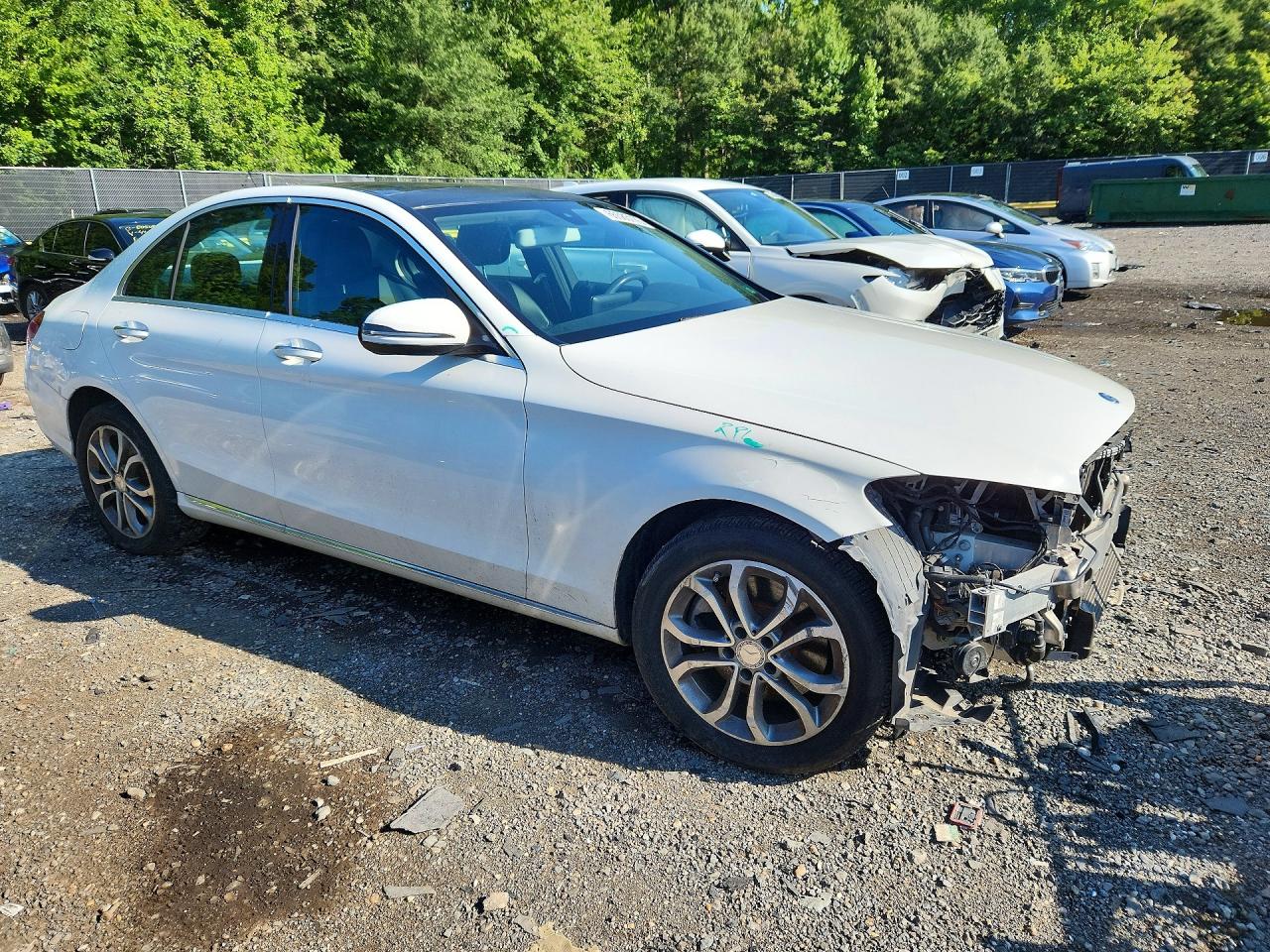 2015 Mercedes-benz C 300 4matic White vin: 55SWF4KB8FU024750