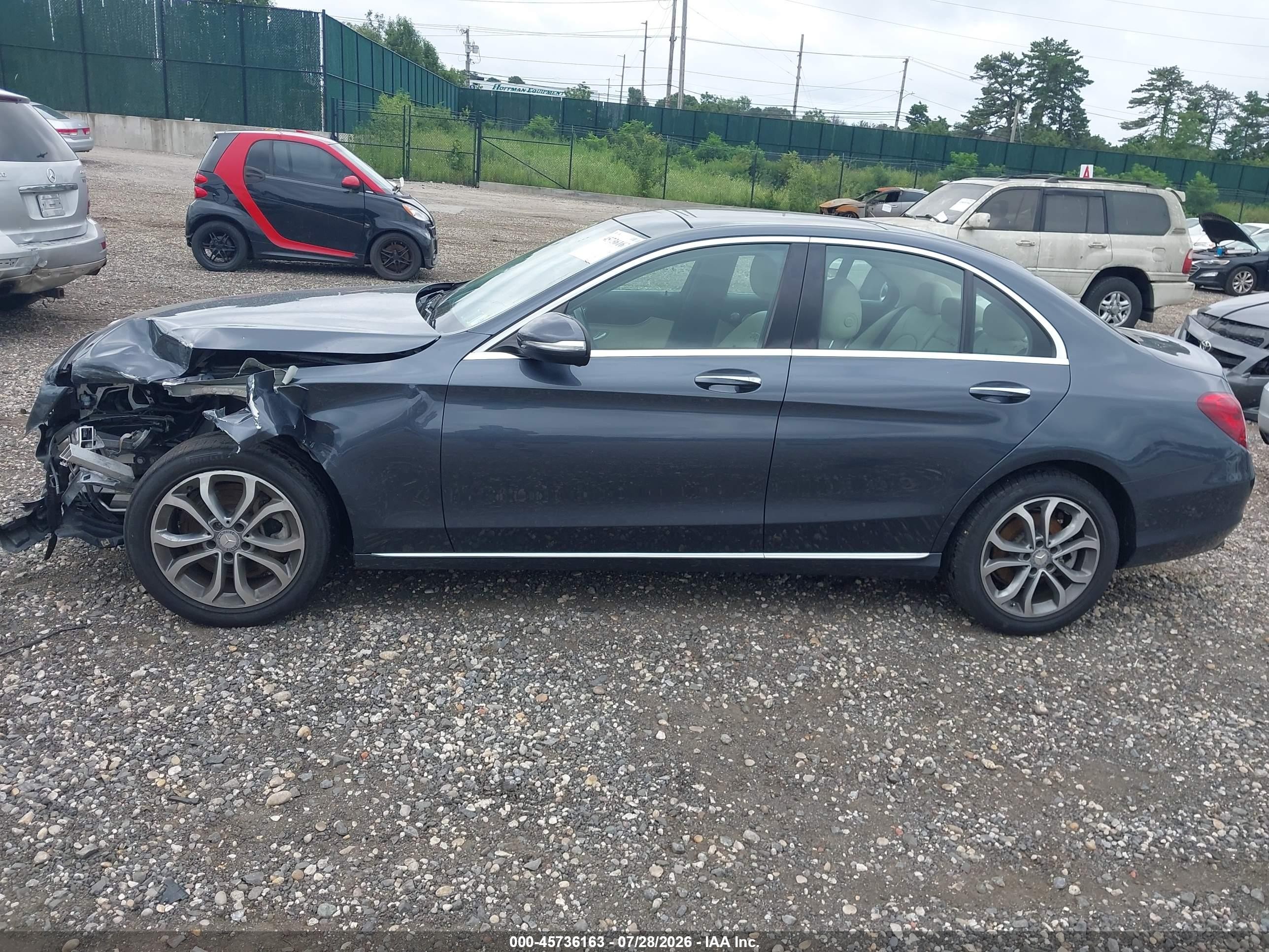 2015 Mercedes-benz C 300 4matic Gray vin: 55SWF4KB8FU027700