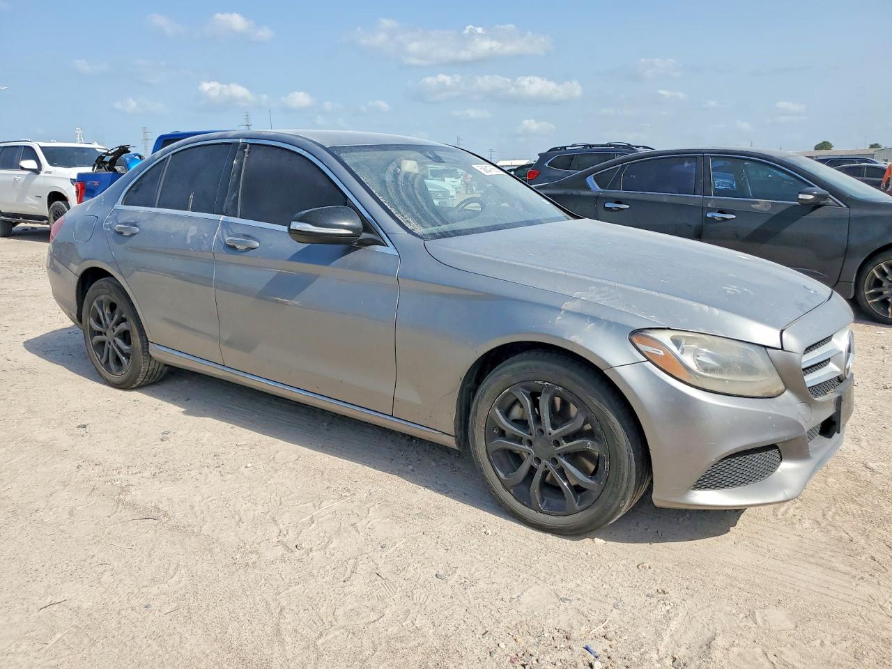 2015 Mercedes-benz C 300 4matic Silver vin: 55SWF4KB8FU028717