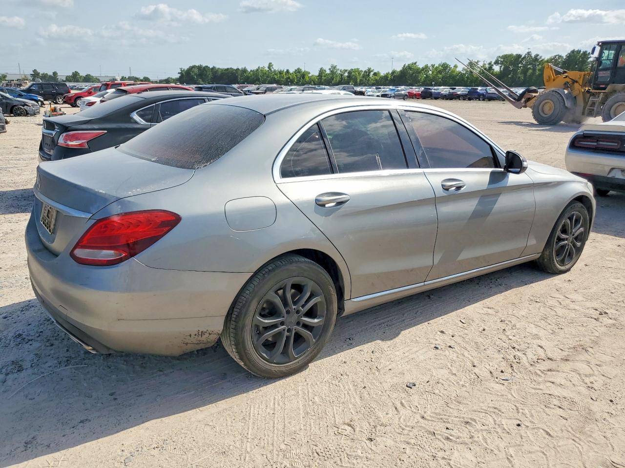 2015 Mercedes-benz C 300 4matic Silver vin: 55SWF4KB8FU028717