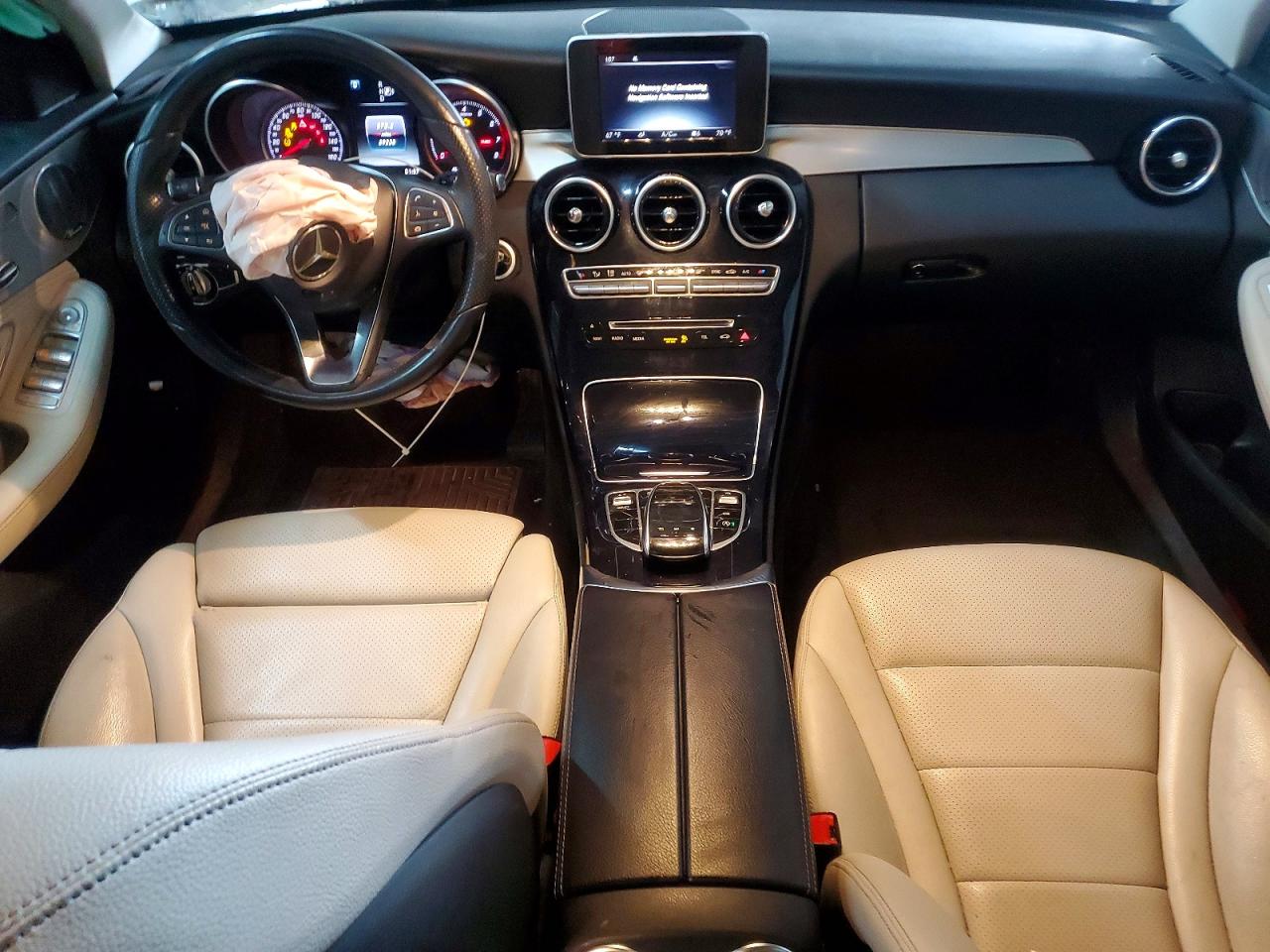 2015 Mercedes-benz C 300 4matic Серебряный vin: 55SWF4KB8FU028734