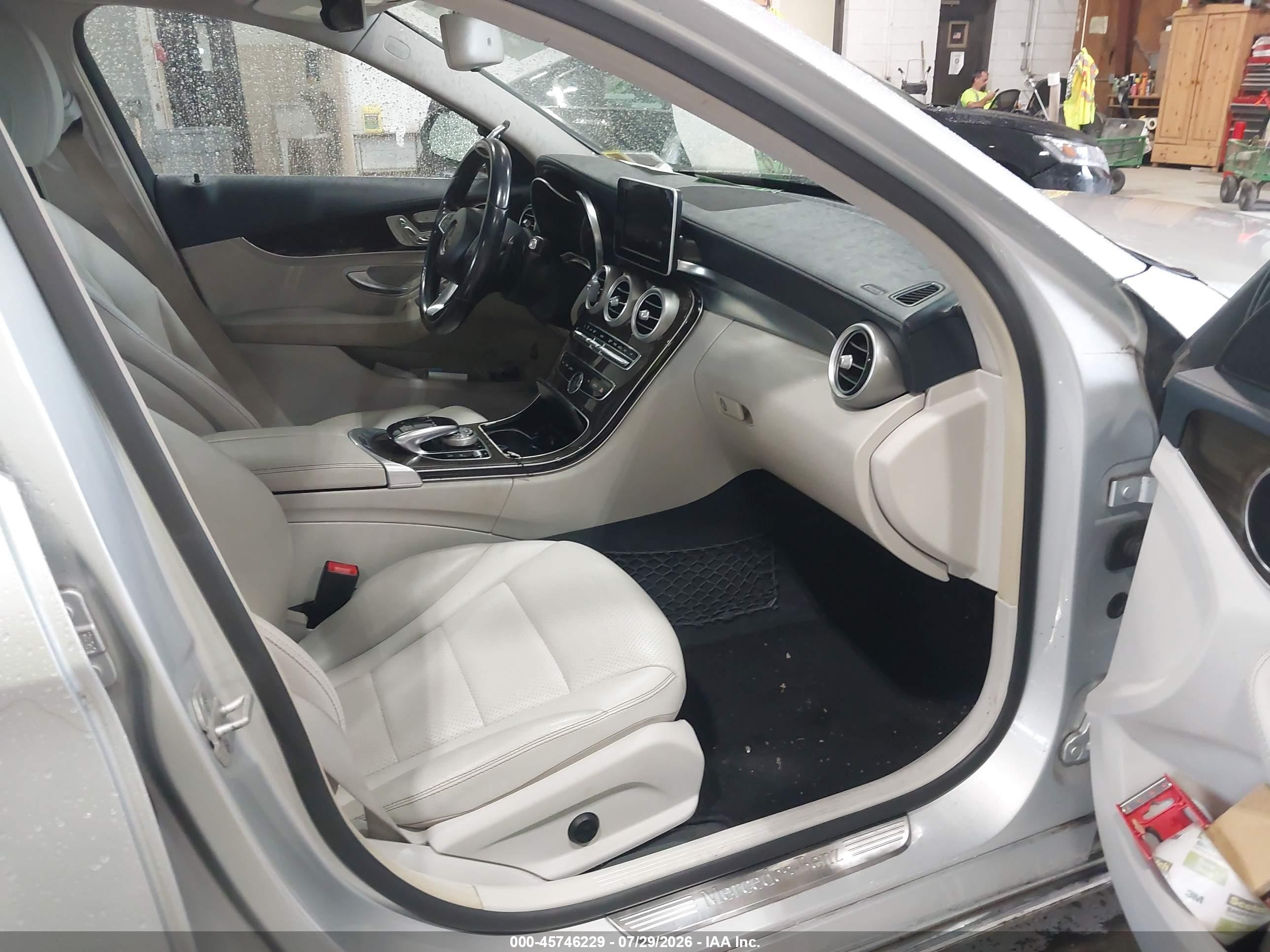 2015 Mercedes-benz C 300 Luxury 4matic Gray vin: 55SWF4KB8FU039782