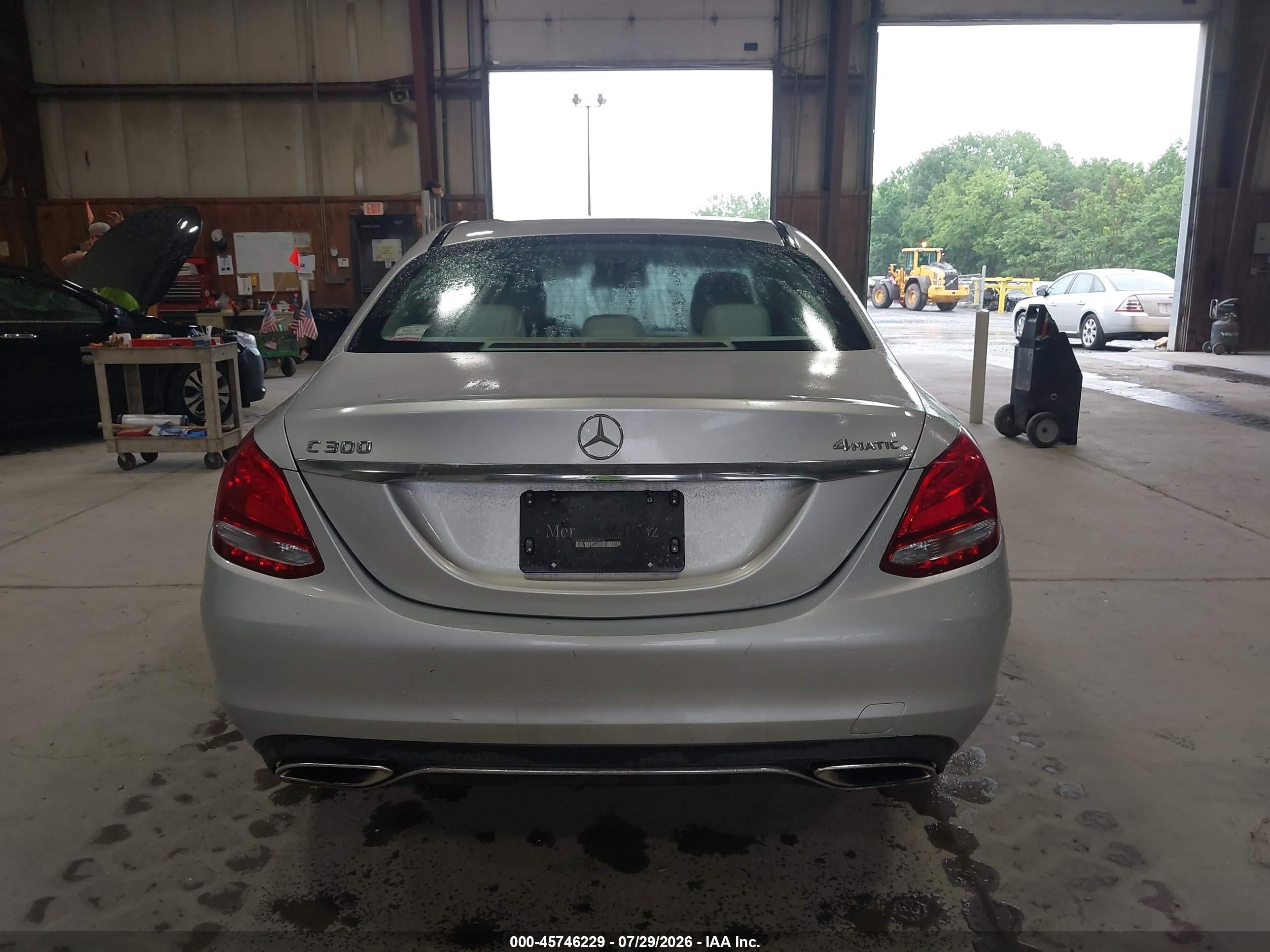 2015 Mercedes-benz C 300 Luxury 4matic Gray vin: 55SWF4KB8FU039782