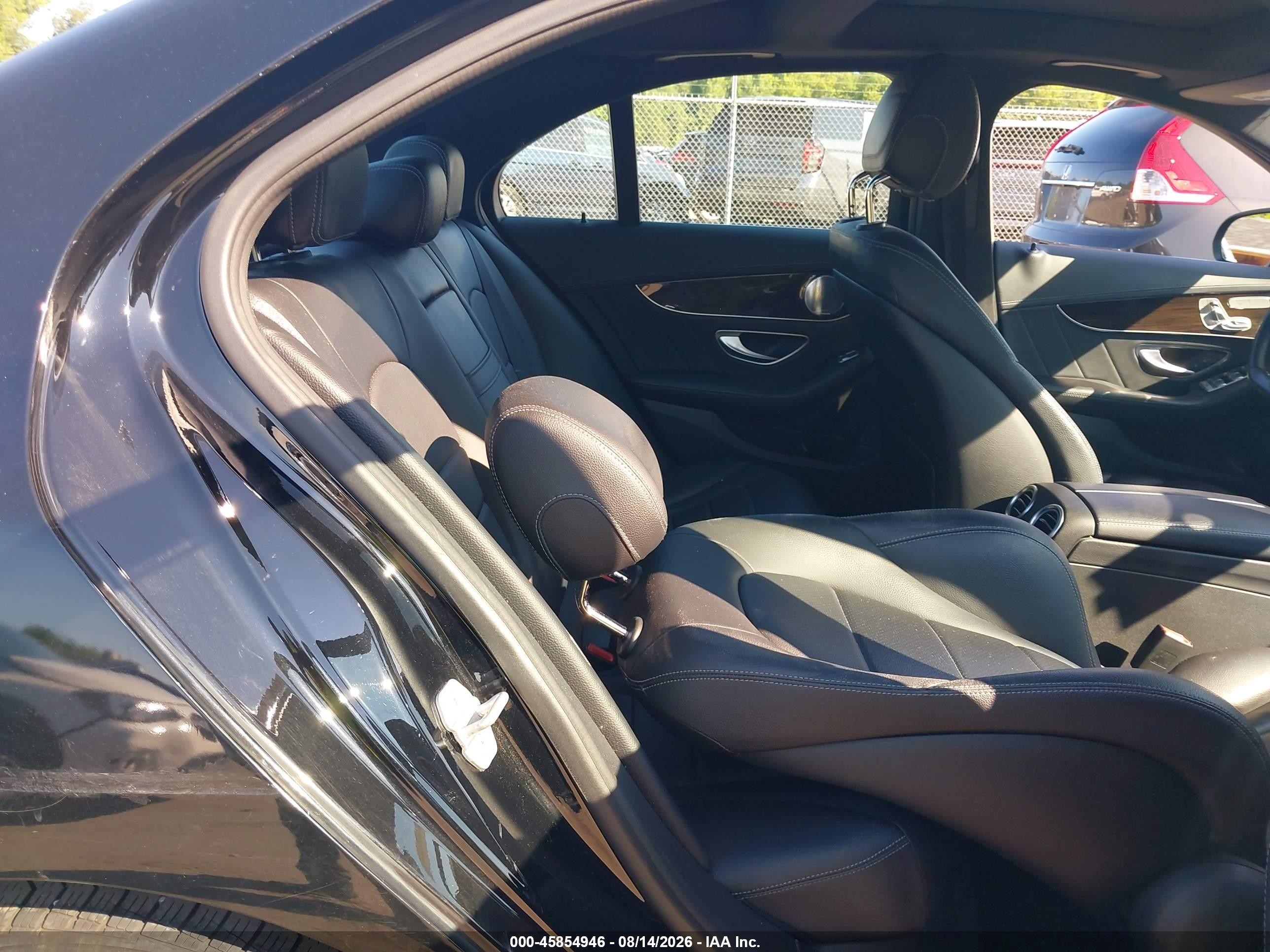 2015 Mercedes-benz C 300 Sport 4matic Black vin: 55SWF4KB8FU051088