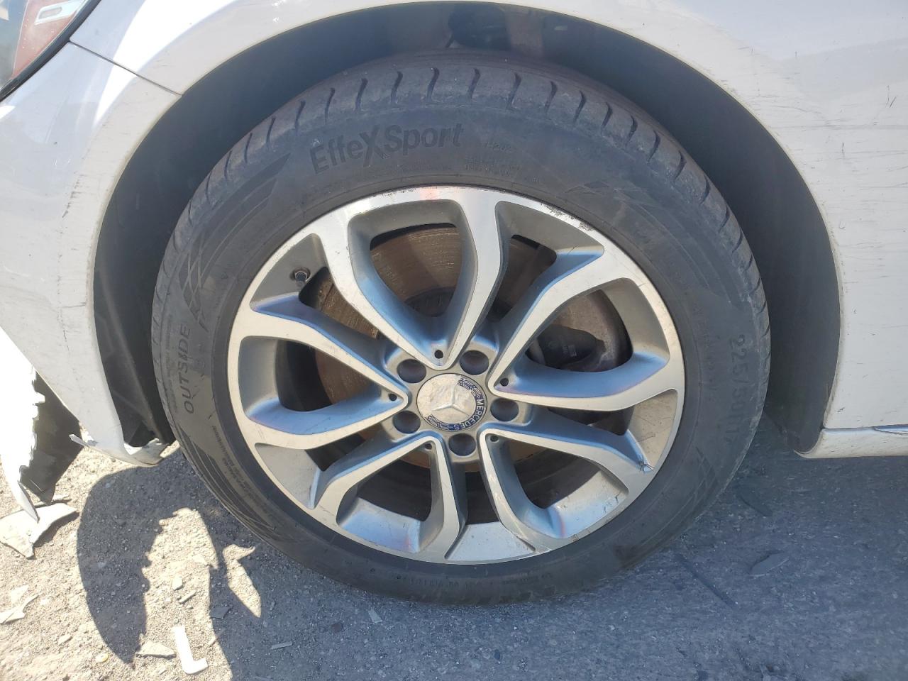 2015 Mercedes-benz C 300 4matic White vin: 55SWF4KB8FU058235 Damage: Left Front Wheel, Curb Rash, 1 To 2 Inches