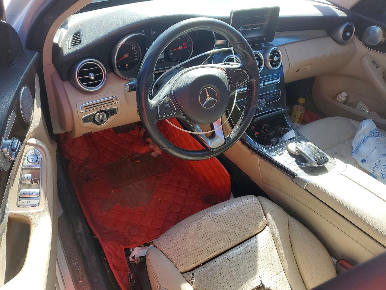 2015 Mercedes-benz C 300 4matic White vin: 55SWF4KB8FU058235