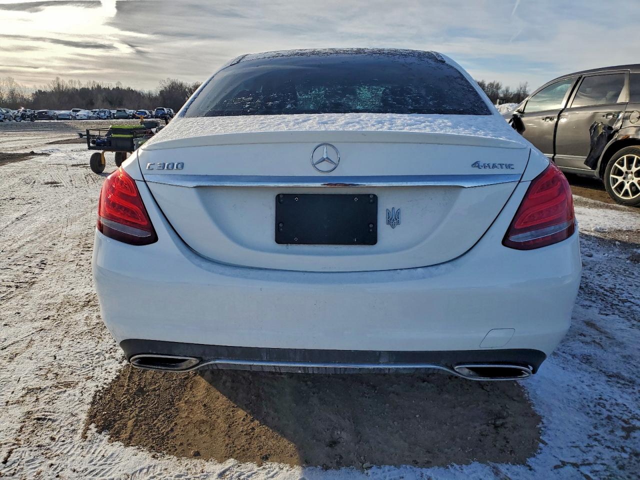 2015 Mercedes-benz C 300 4matic White vin: 55SWF4KB8FU088447